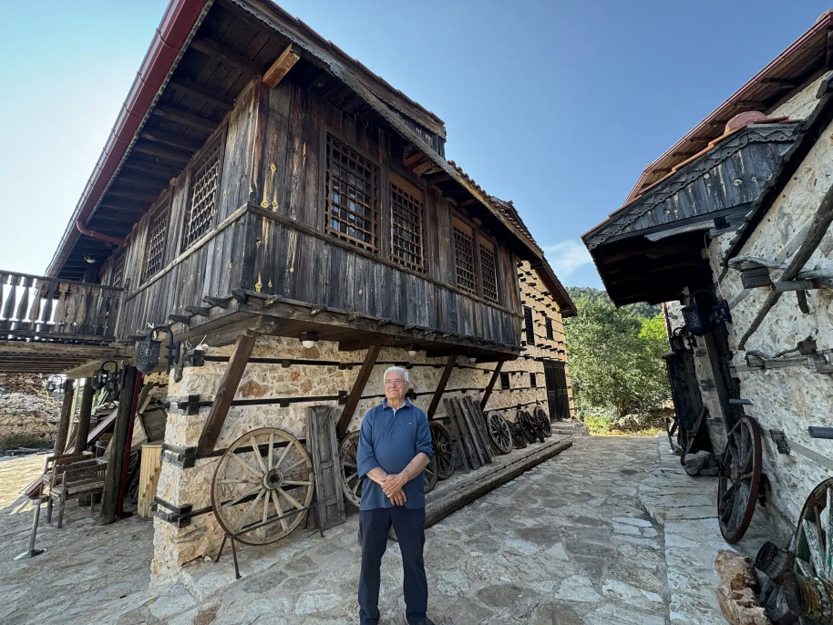 Antalya'nın 15 haneli 50 nüfuslu beton yapı bulunmayan 800 yıllık tarihi köyüne turist akını