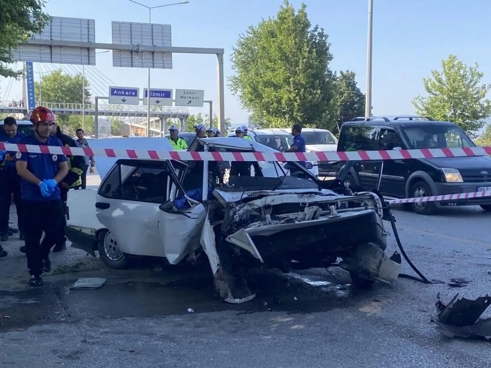 Feci Kaza: Tofaş Hurdaya Döndü, 1 Kişi Hayatını Kaybetti