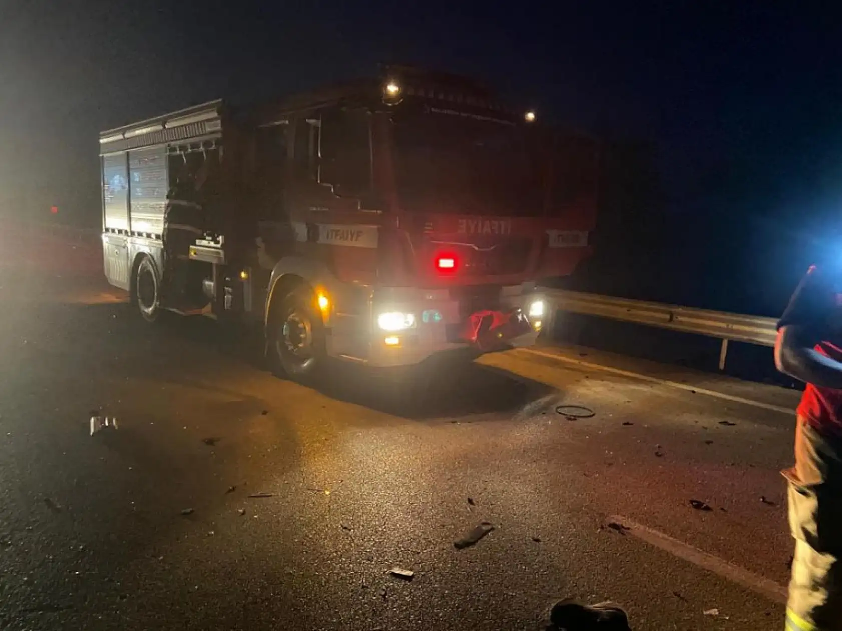 Feci Trafik Kazası : 3 Kişi Hayatını Kaybetti