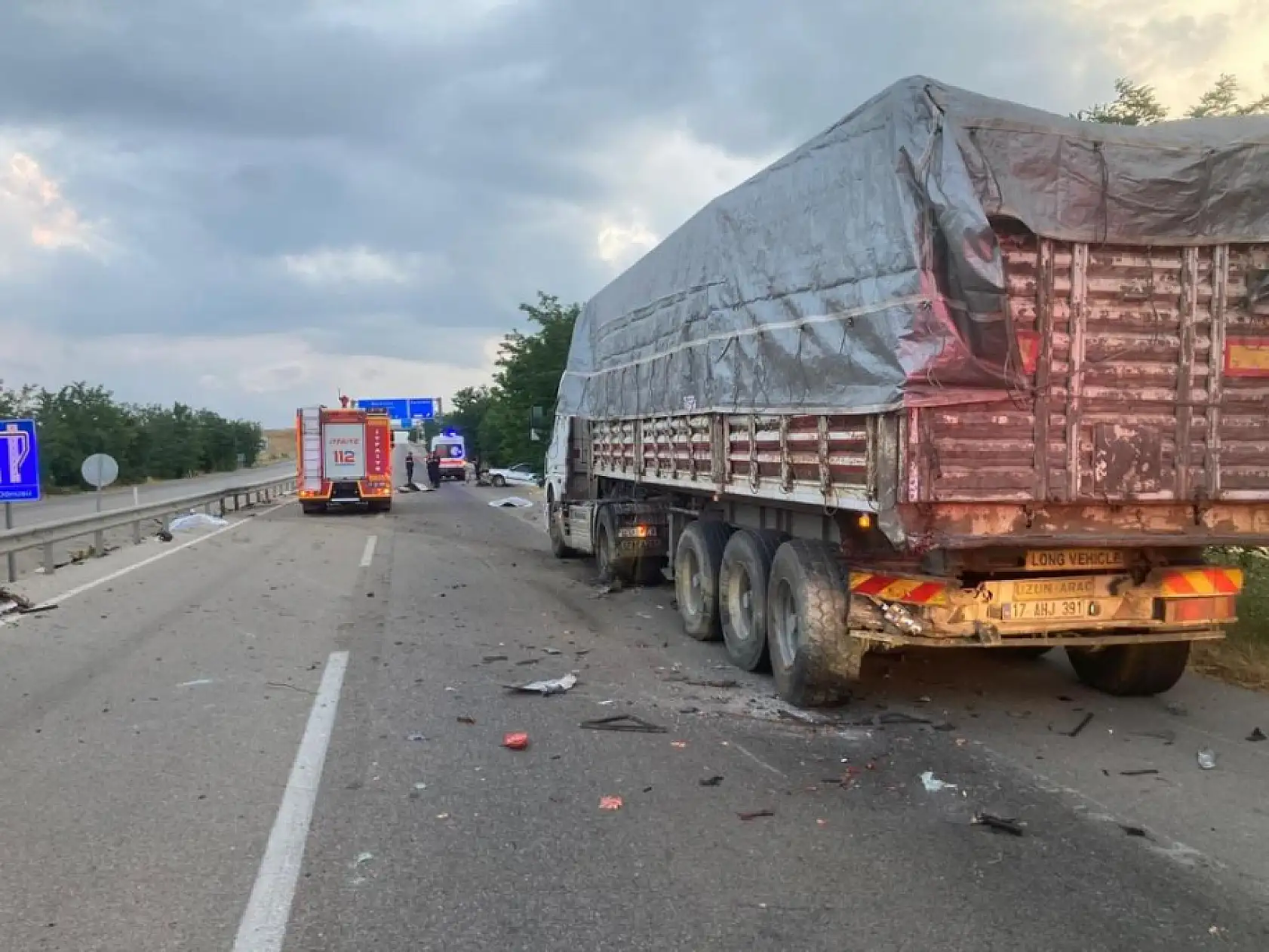 Feci Trafik Kazası : 3 Kişi Hayatını Kaybetti