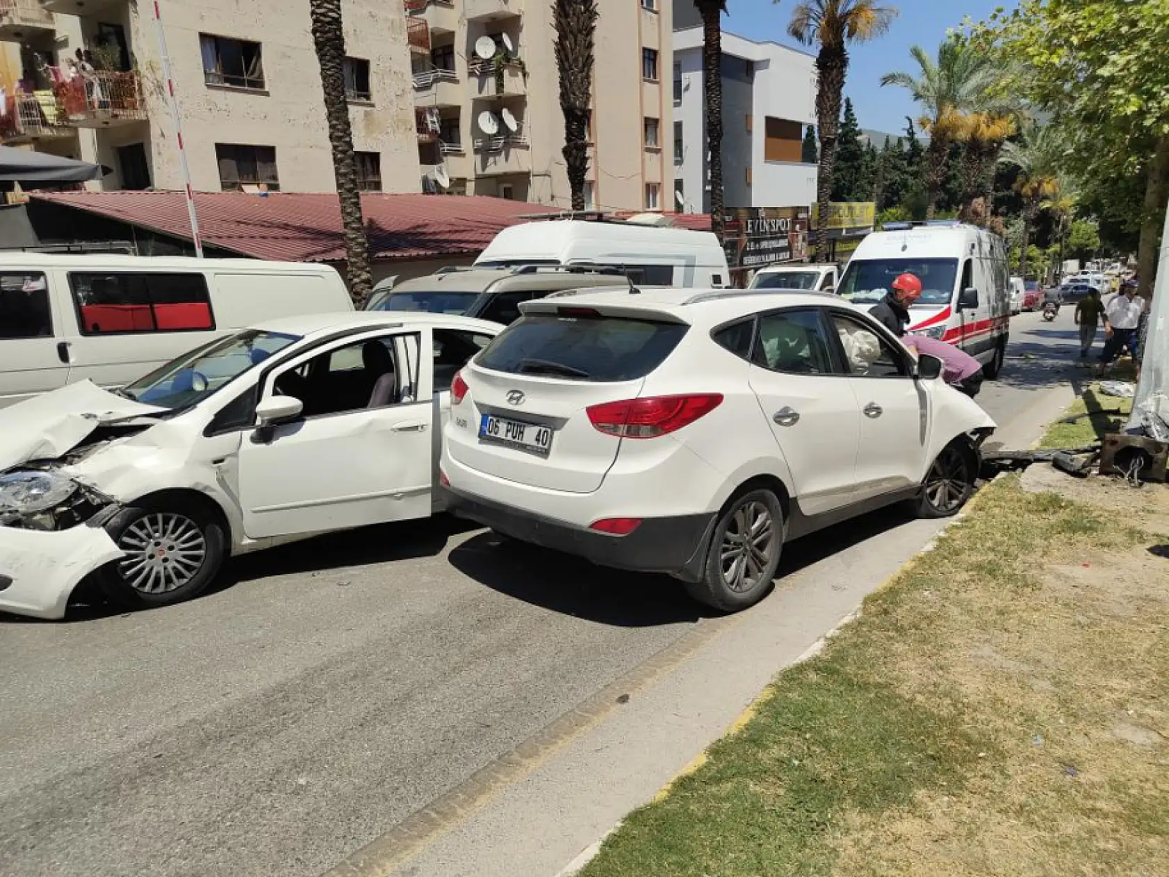 Freni tutmayan araç kazaya neden oldu: 5 yaralı