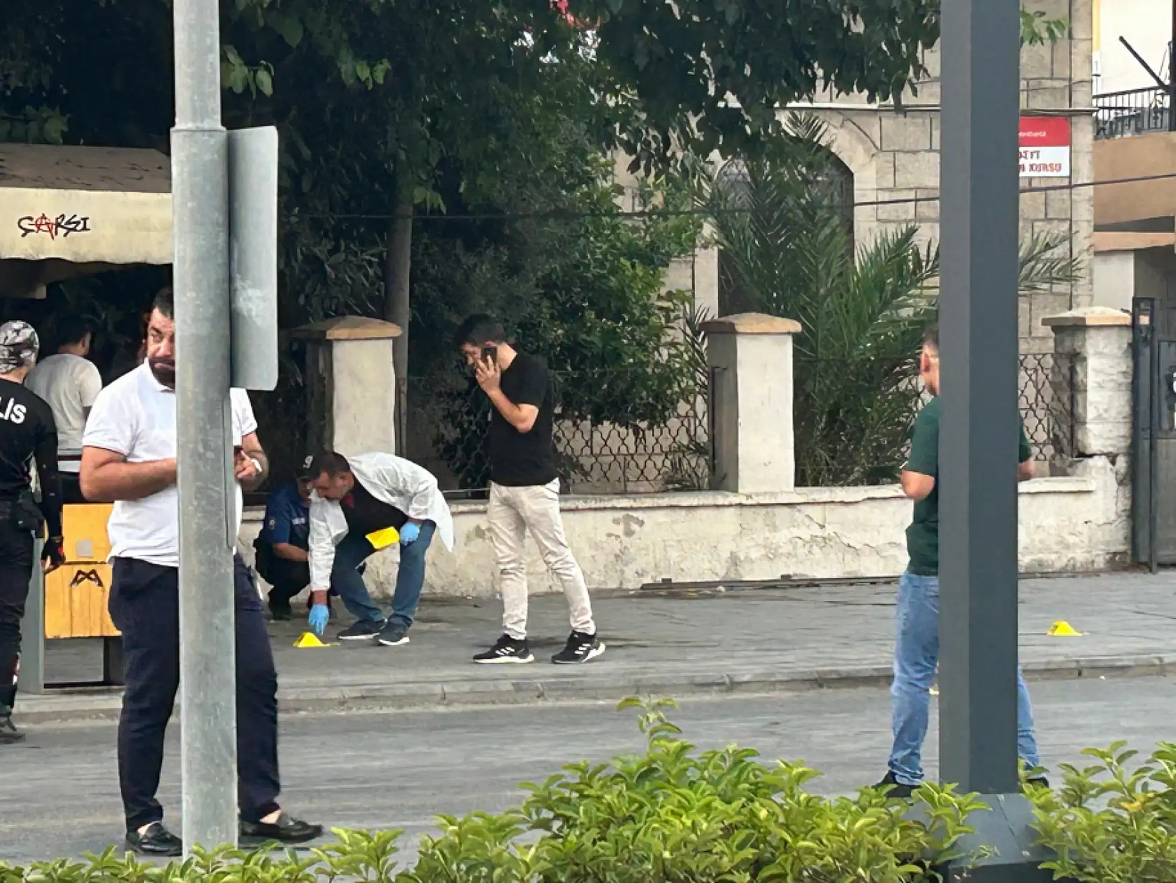 Polisle çatışan cinayet zanlısı öldürüldü, 1 polis yaralandı