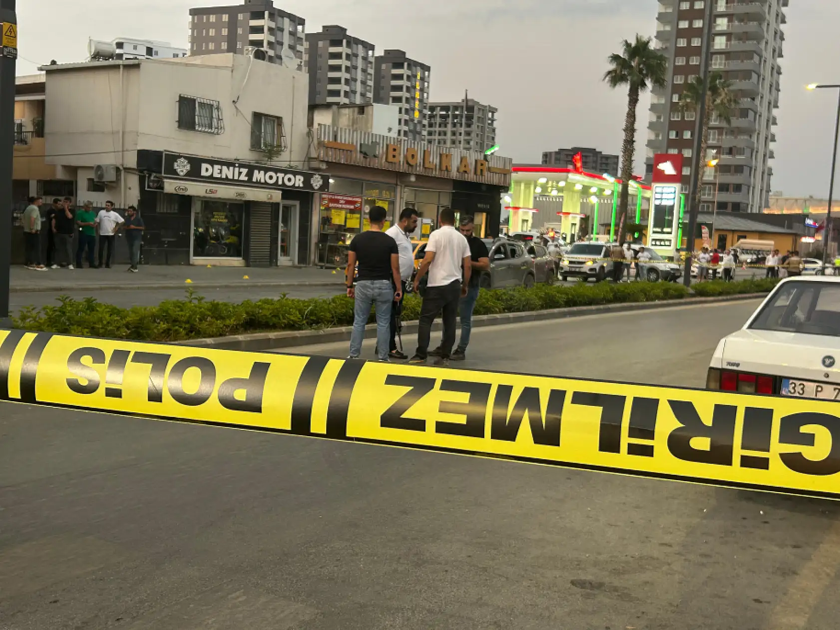 Polisle çatışan cinayet zanlısı öldürüldü, 1 polis yaralandı
