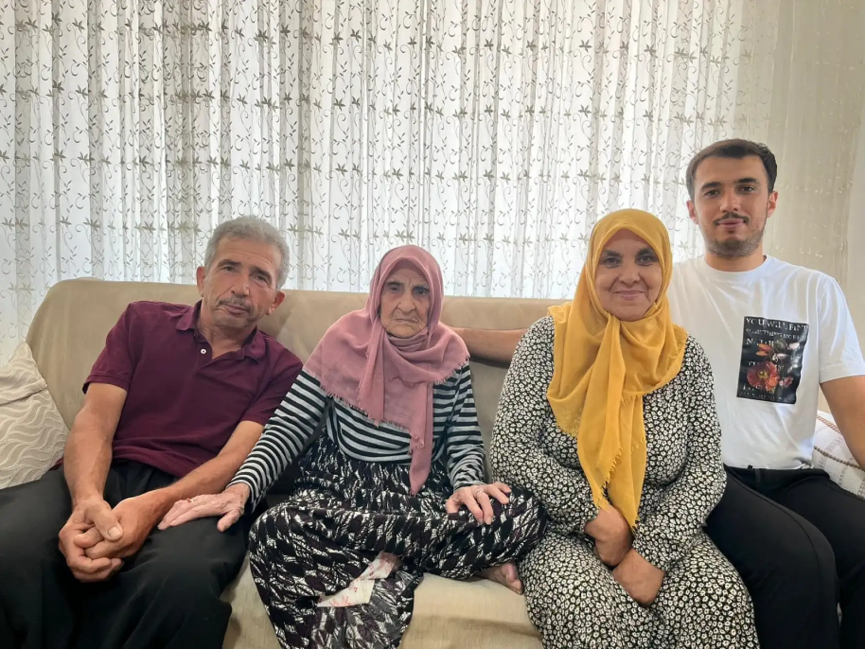 Tam 101 yaşında: 24 torunu var, torunun torununu gördü