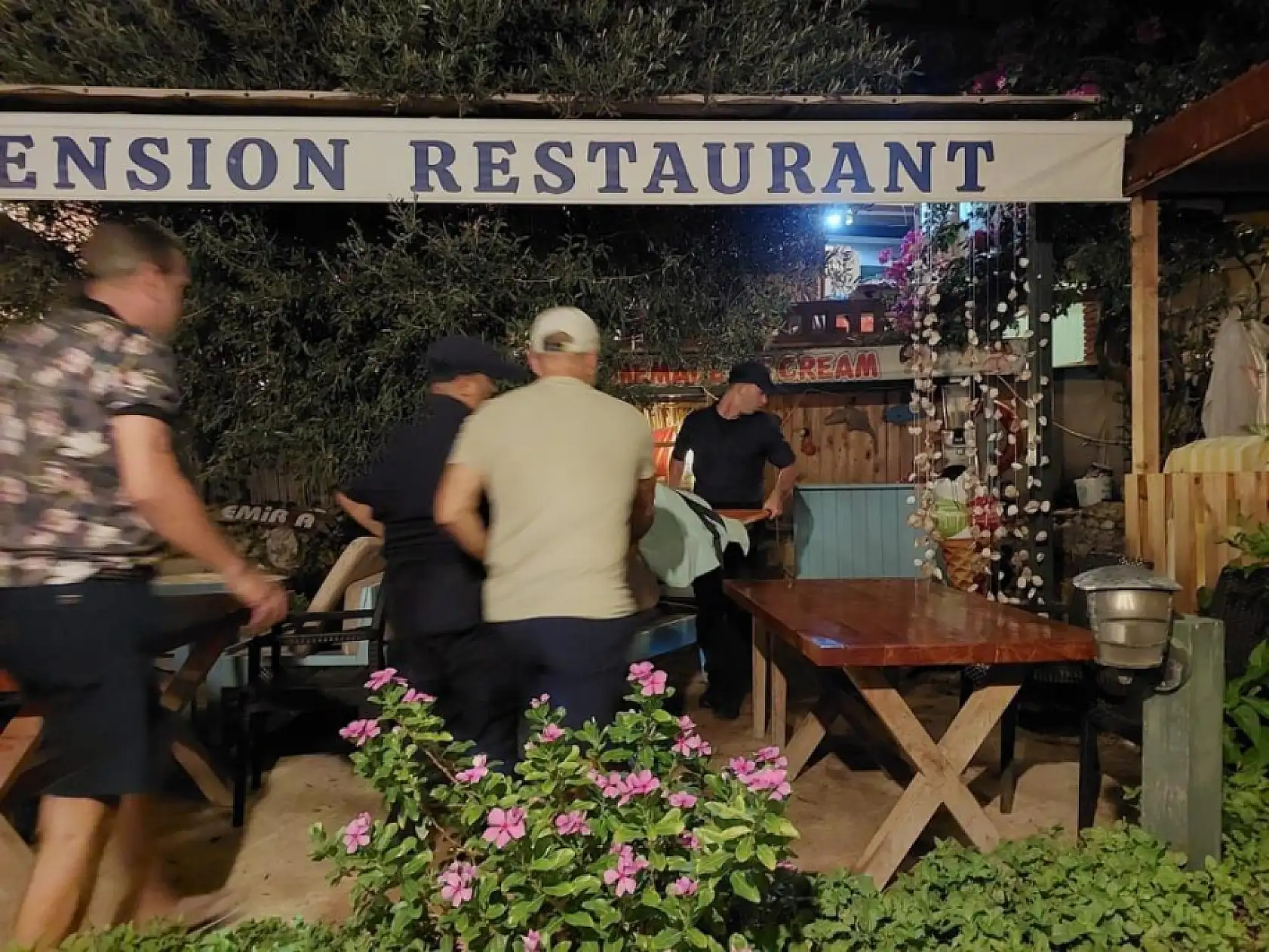 Kalp krizi geçiren vatandaş deniz yoluyla tahliye edildi