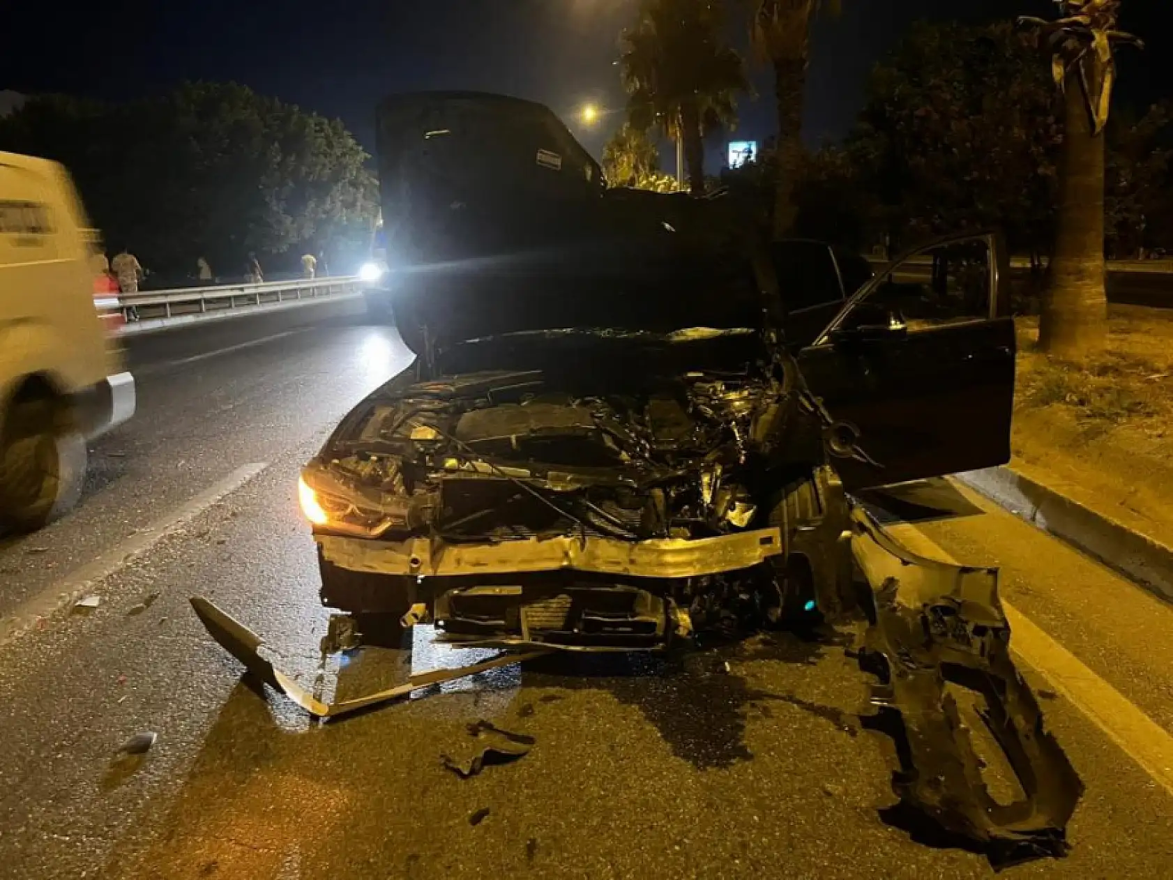 Yaya geçidinden geçerken otomobilin çaptığı Litvanya uyruklu kadın hayatını kaybetti