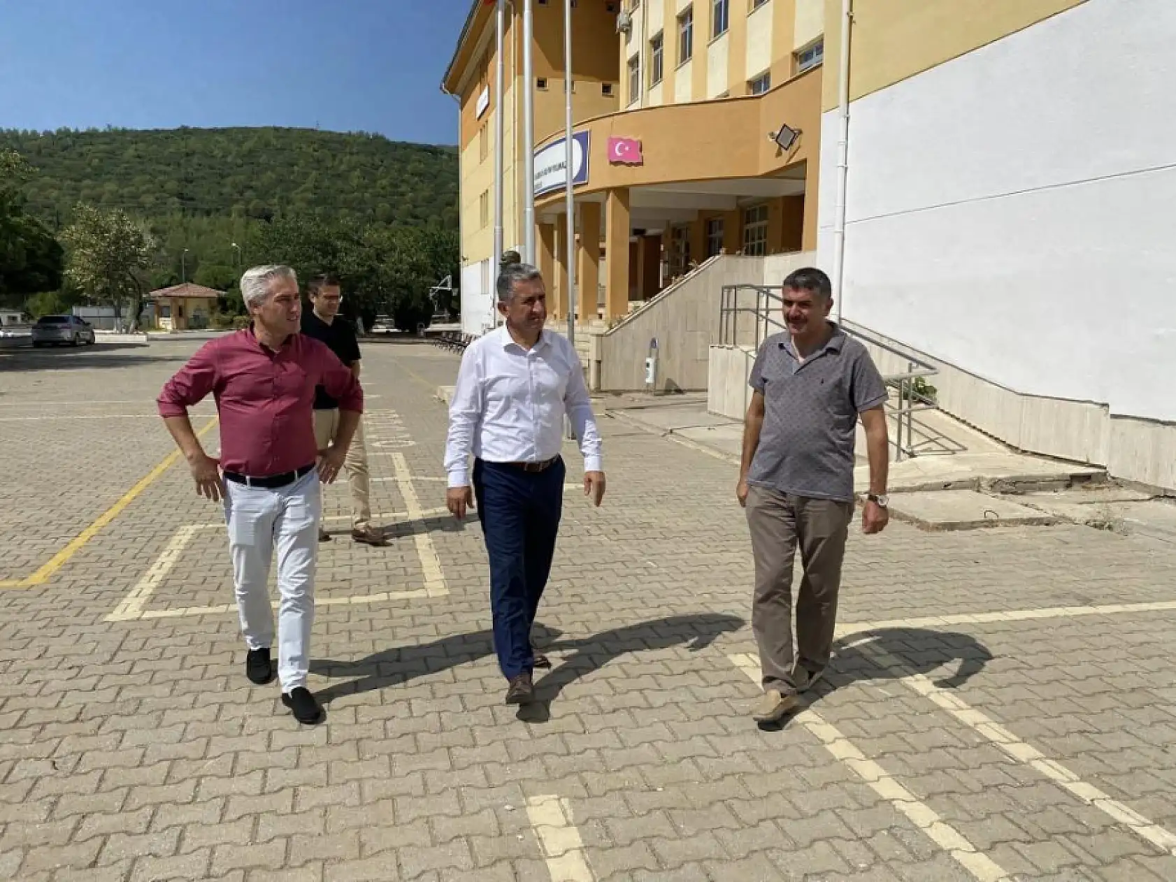 Menteşe'de okullar yeni eğitim yılına hazırlanıyor