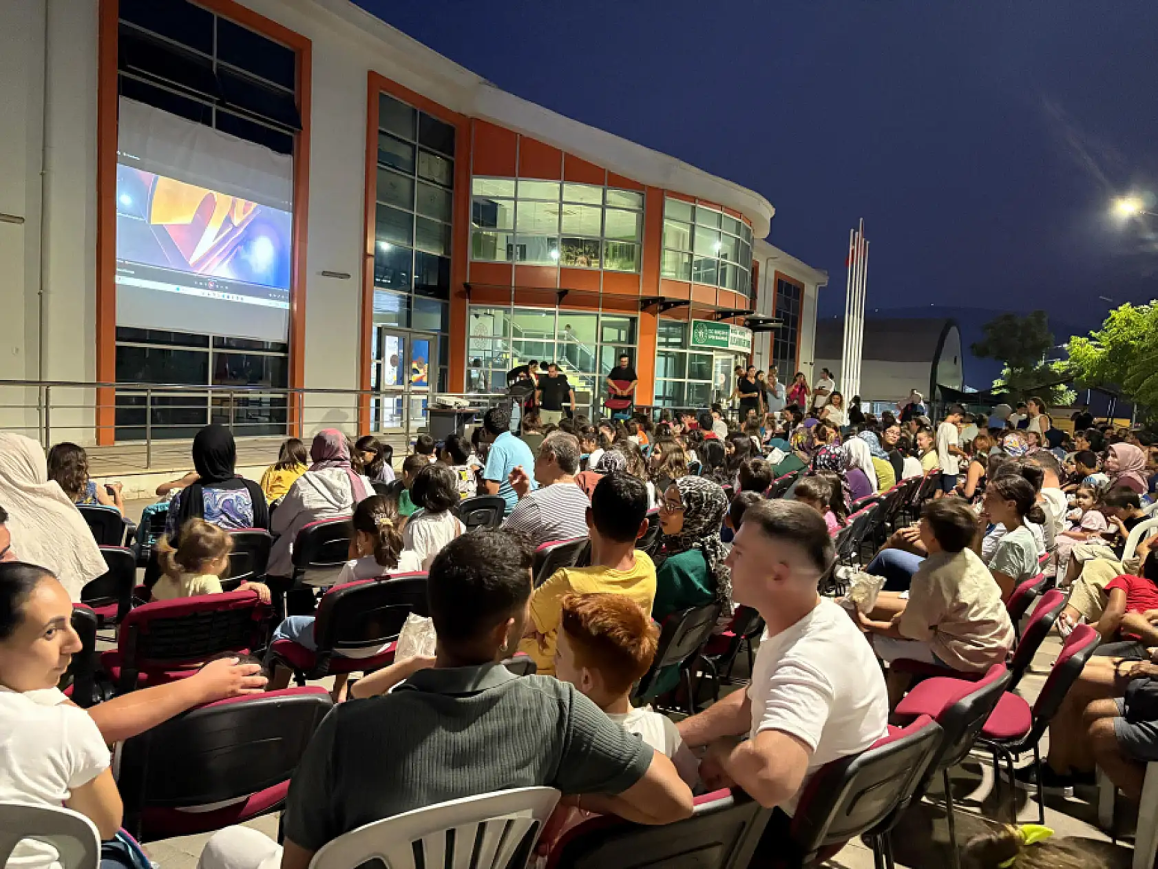 Muğla'da 550 kişilik nostalji dolu gece