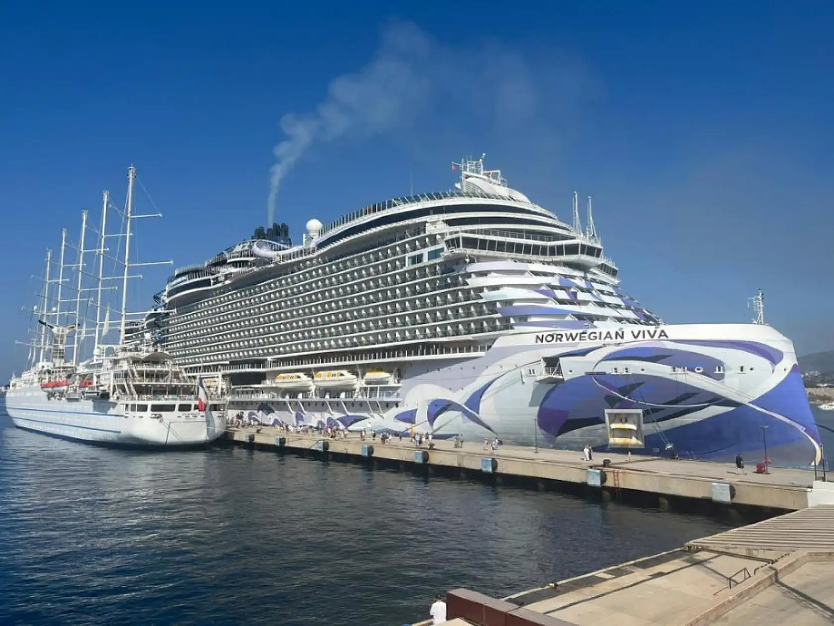 Bodrum'a İki Kruvaziyerle 3 Bin 907 Yolcu Geldi