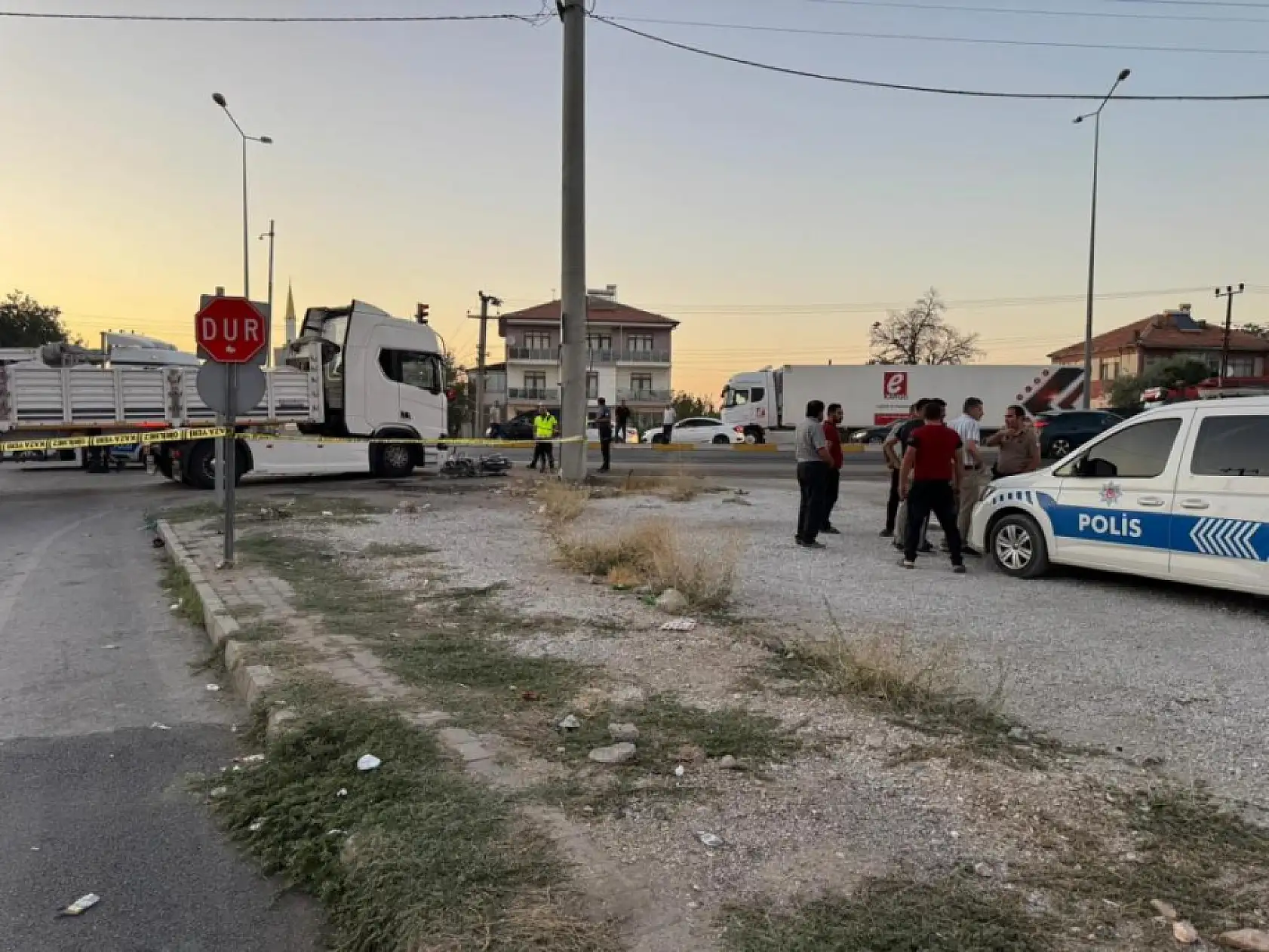 Tır ile Motosiklet Çarpıştı: Sürücü Hayatını Kaybetti