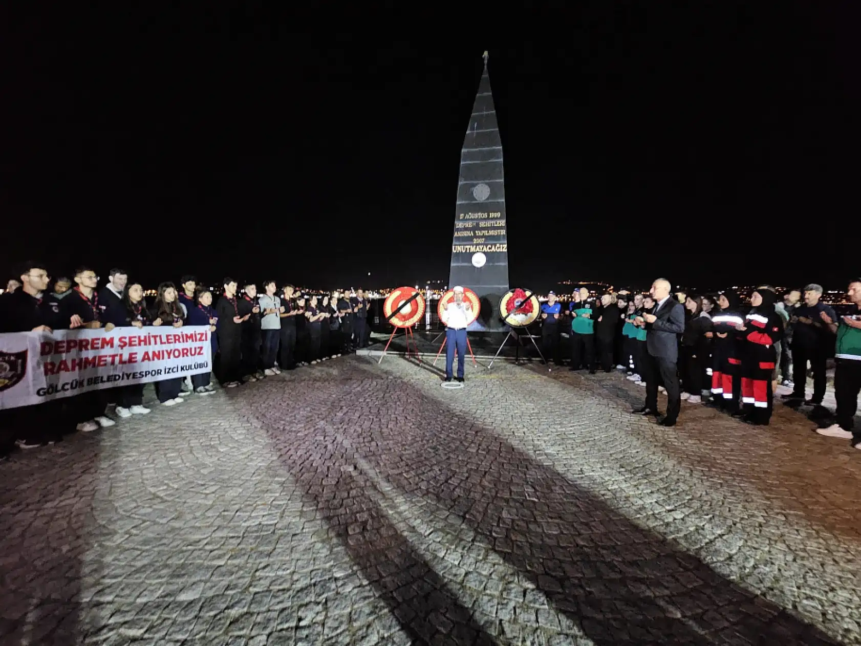 26 yıldır dinmeyen acı: Saat 03.02'de hayat durdu