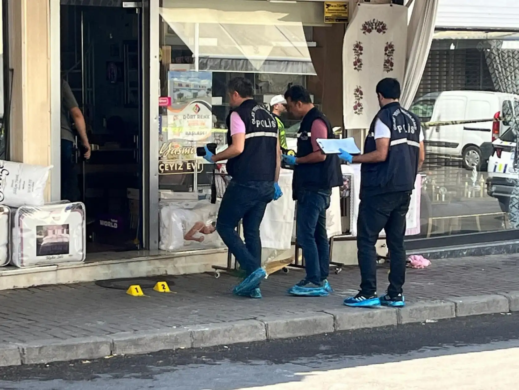 Polis memuru boşanma aşamasında olduğu eşine kurşun yağdırdı