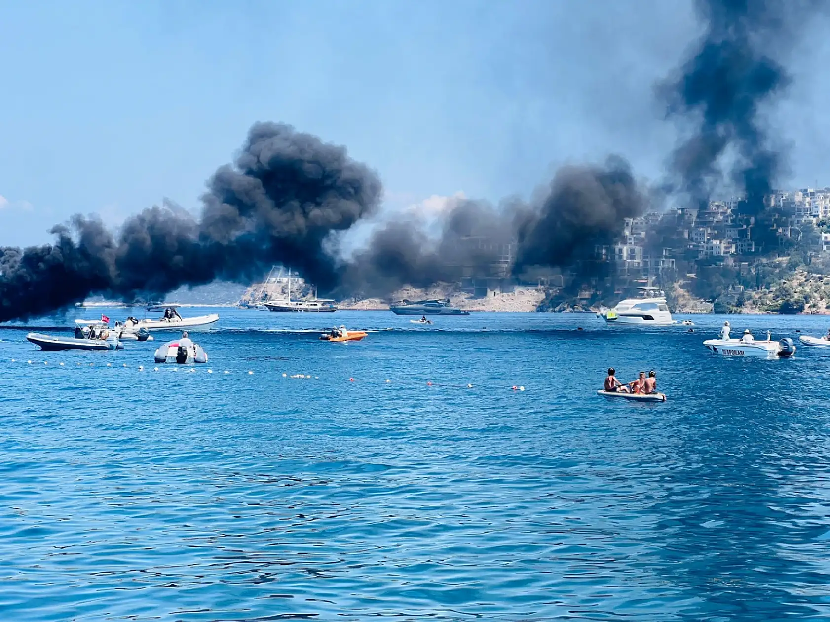 Bodrum'da tekne yangını