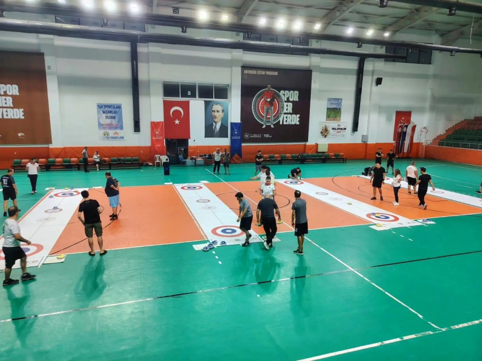 Köyceğiz'de Zafer Kupası Flor Curling turnuvası başladı