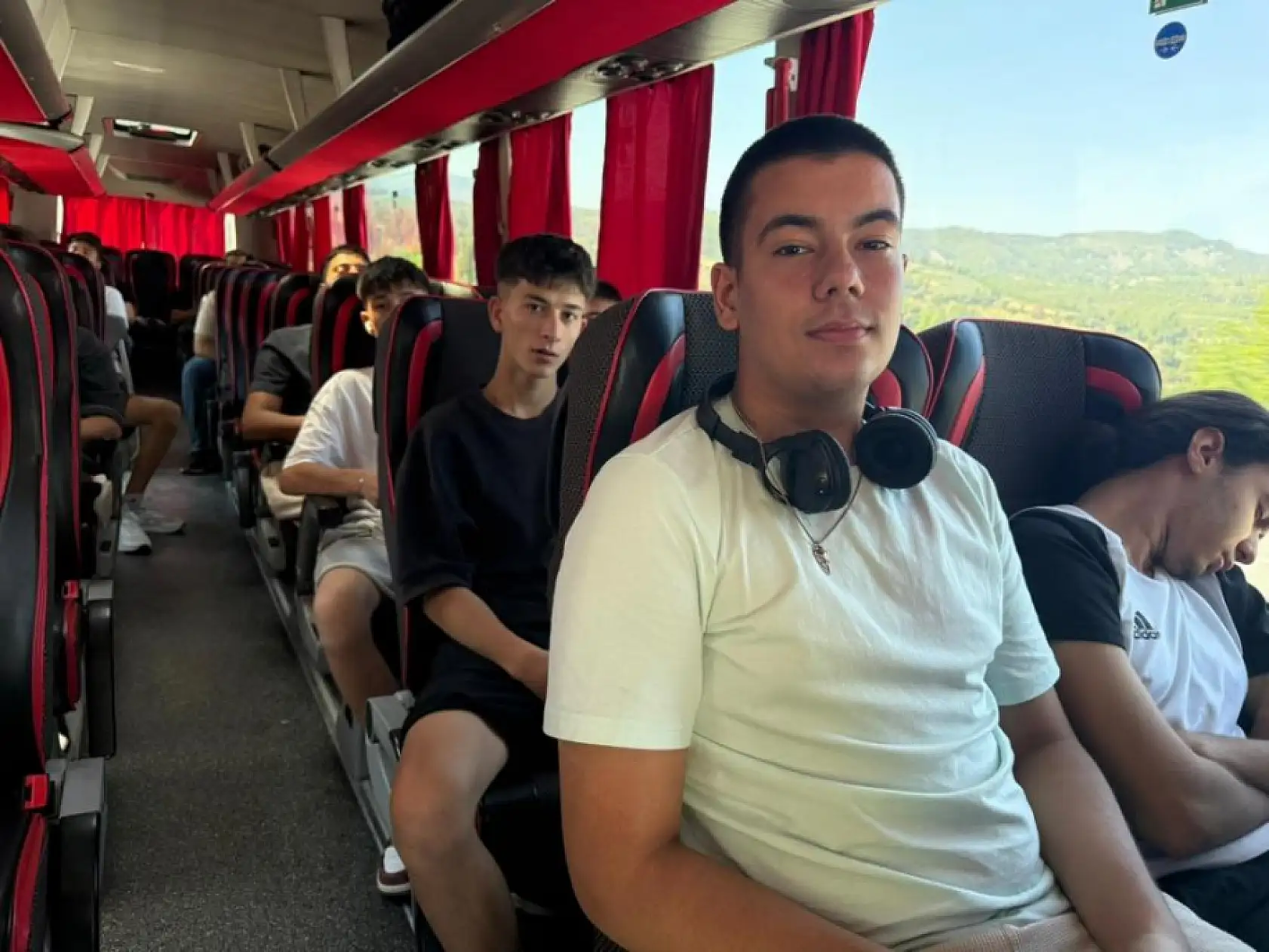 Erzurum'da tarih ve kültür kampı için Muğlalı gençler yola çıktı