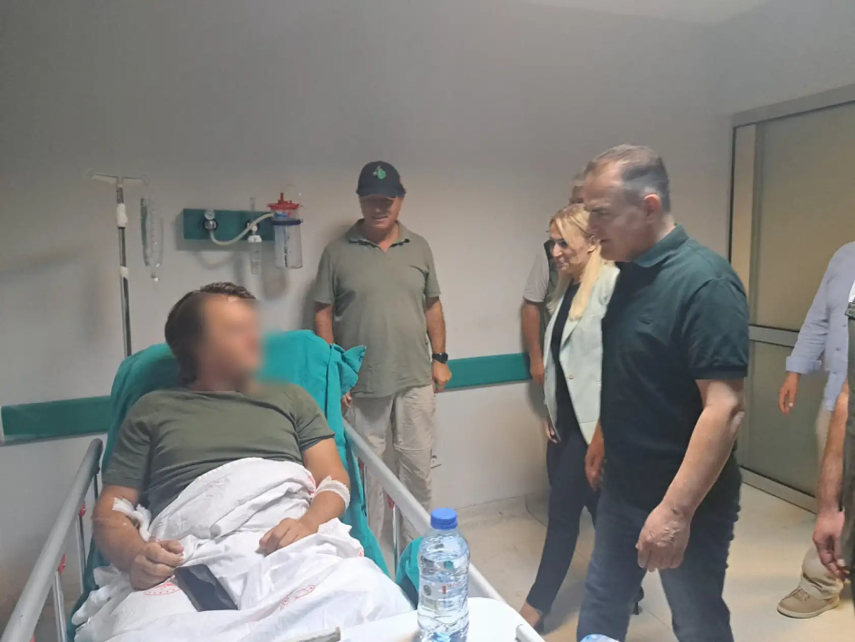 Muğla Valisi Akbıyık, yaralı pilotu ziyaret etti