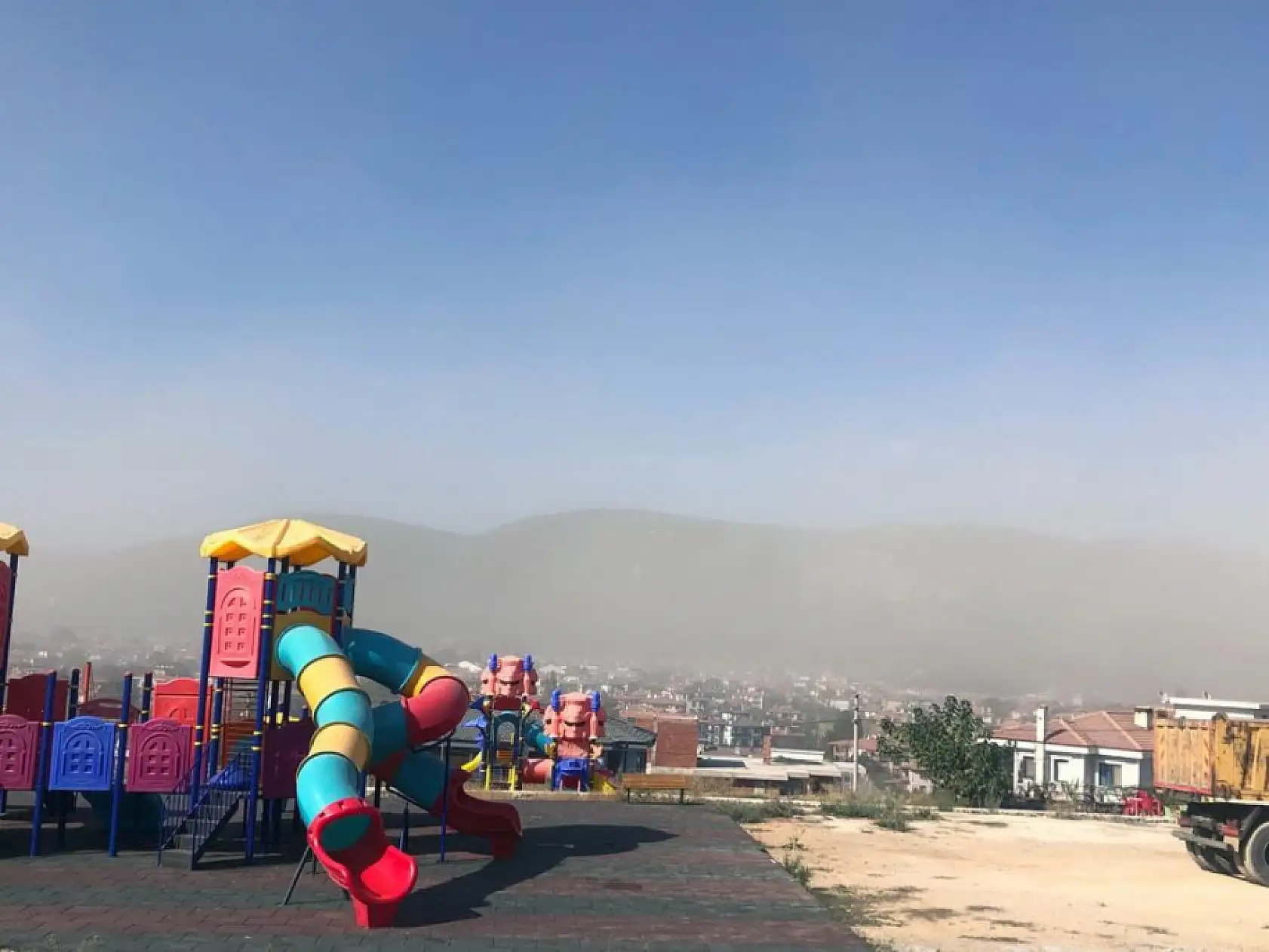 Muğla Büyükşehir, turistik mahalledeki taş ocağındaki patlatmalar için harekete geçti