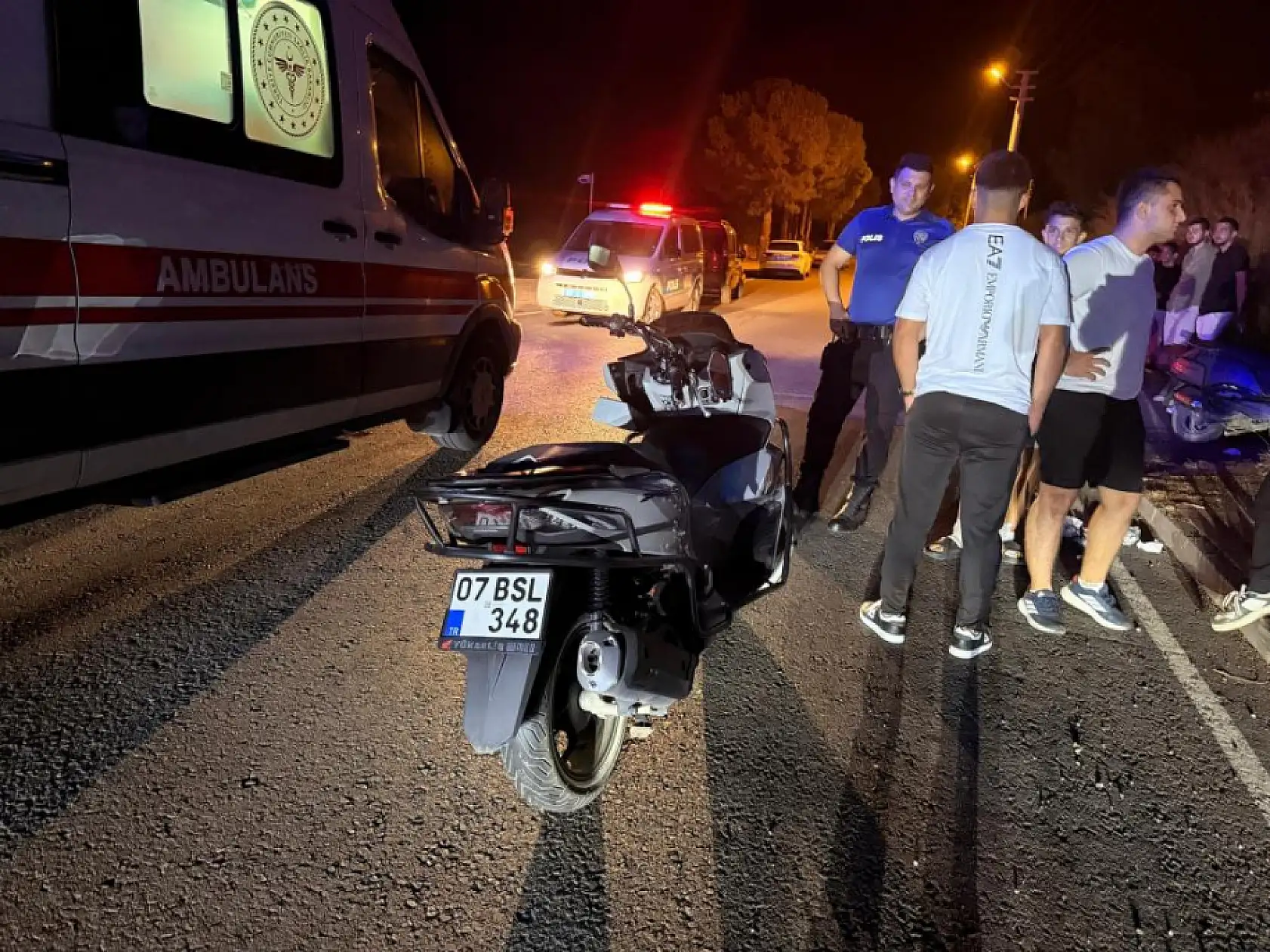 İki motosikletin çarpıştığı kazada 3 çocuk yaralandı