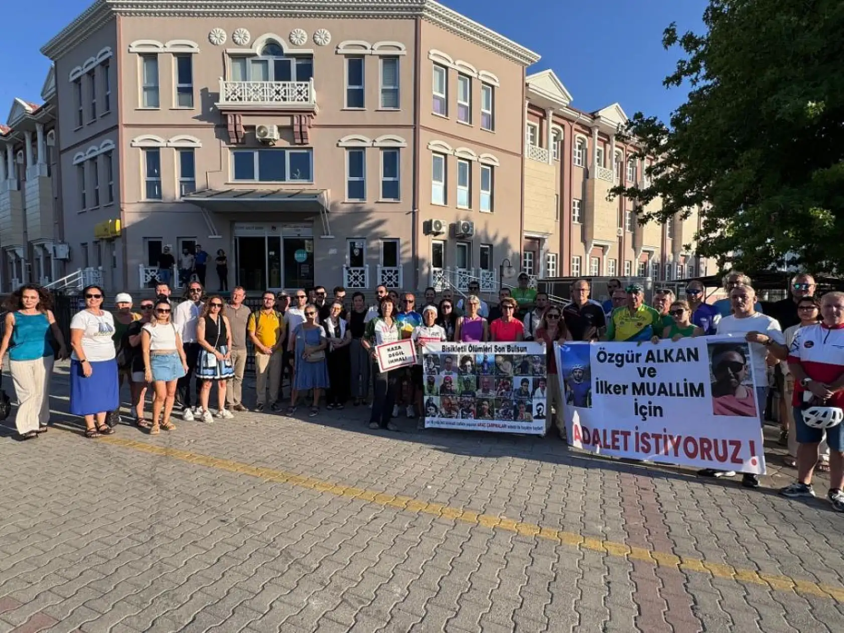 Fethiye'de Bisikletlilerin Ölümüyle İlgili Davada Yargılama Devam Ediyor