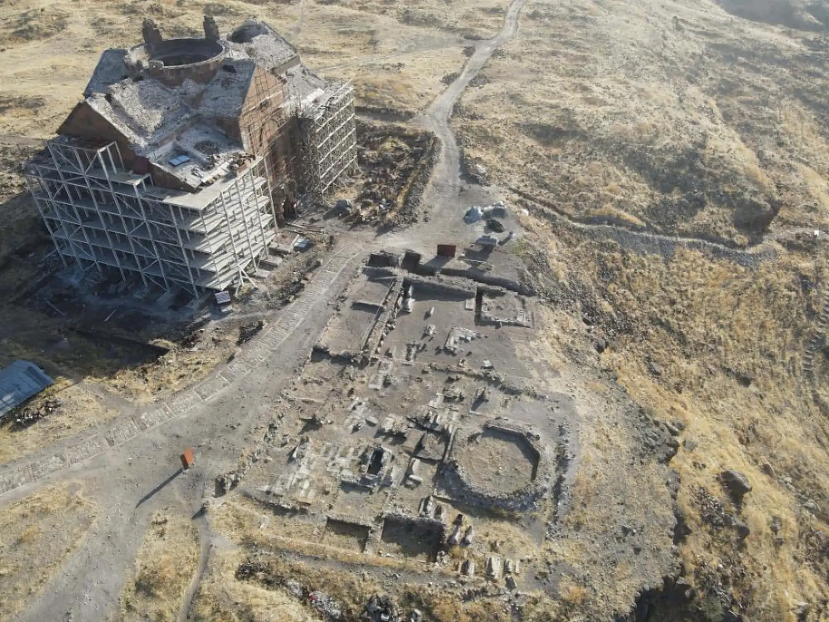 Bin Yıllık Sır Çözüldü: Selçuklu Geleneğini Yansıtan Kümbet Ortaya Çıktı