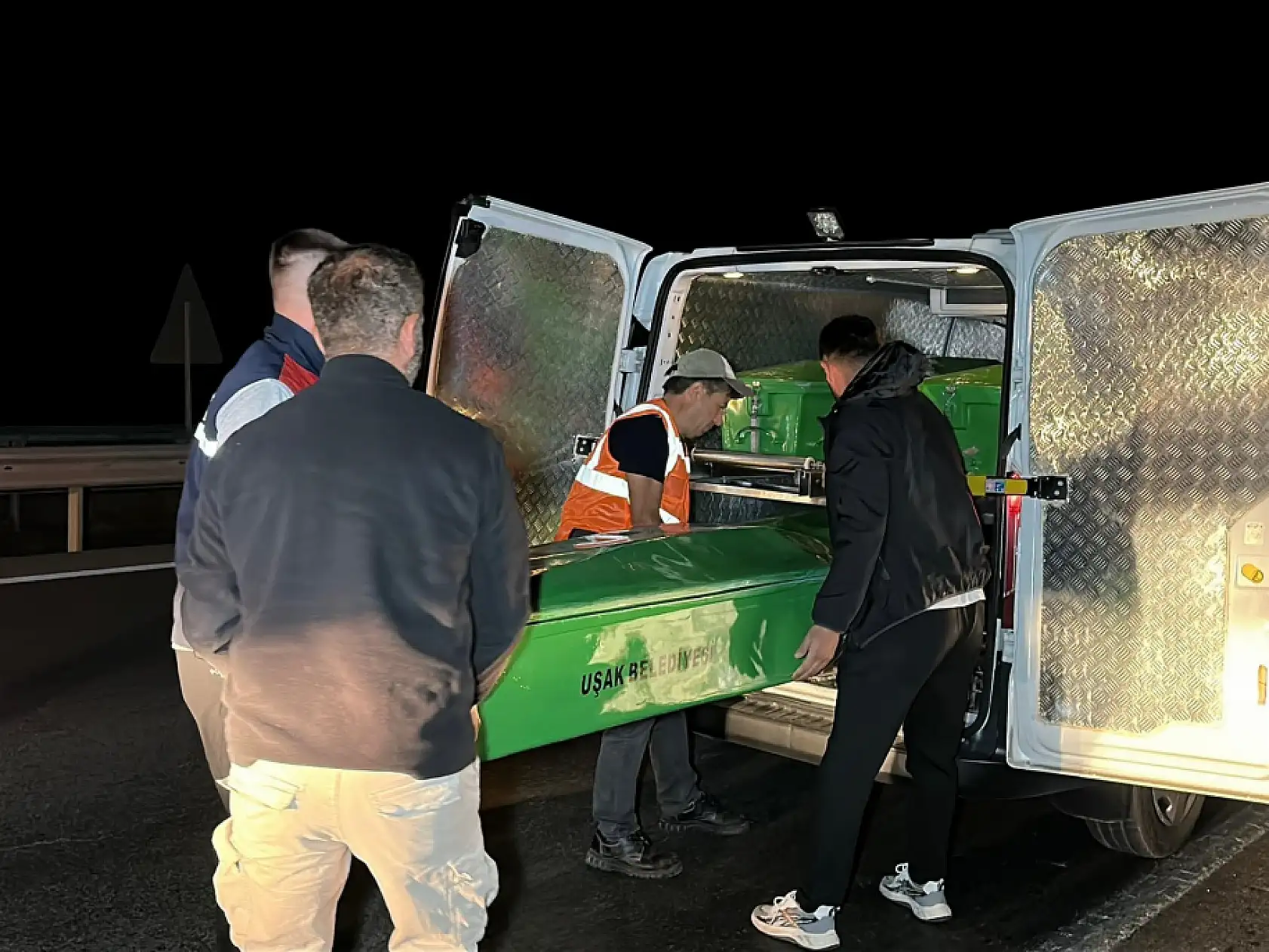 Motosiklet sürücüsü kamyona arkadan çarptı: 1 ölü