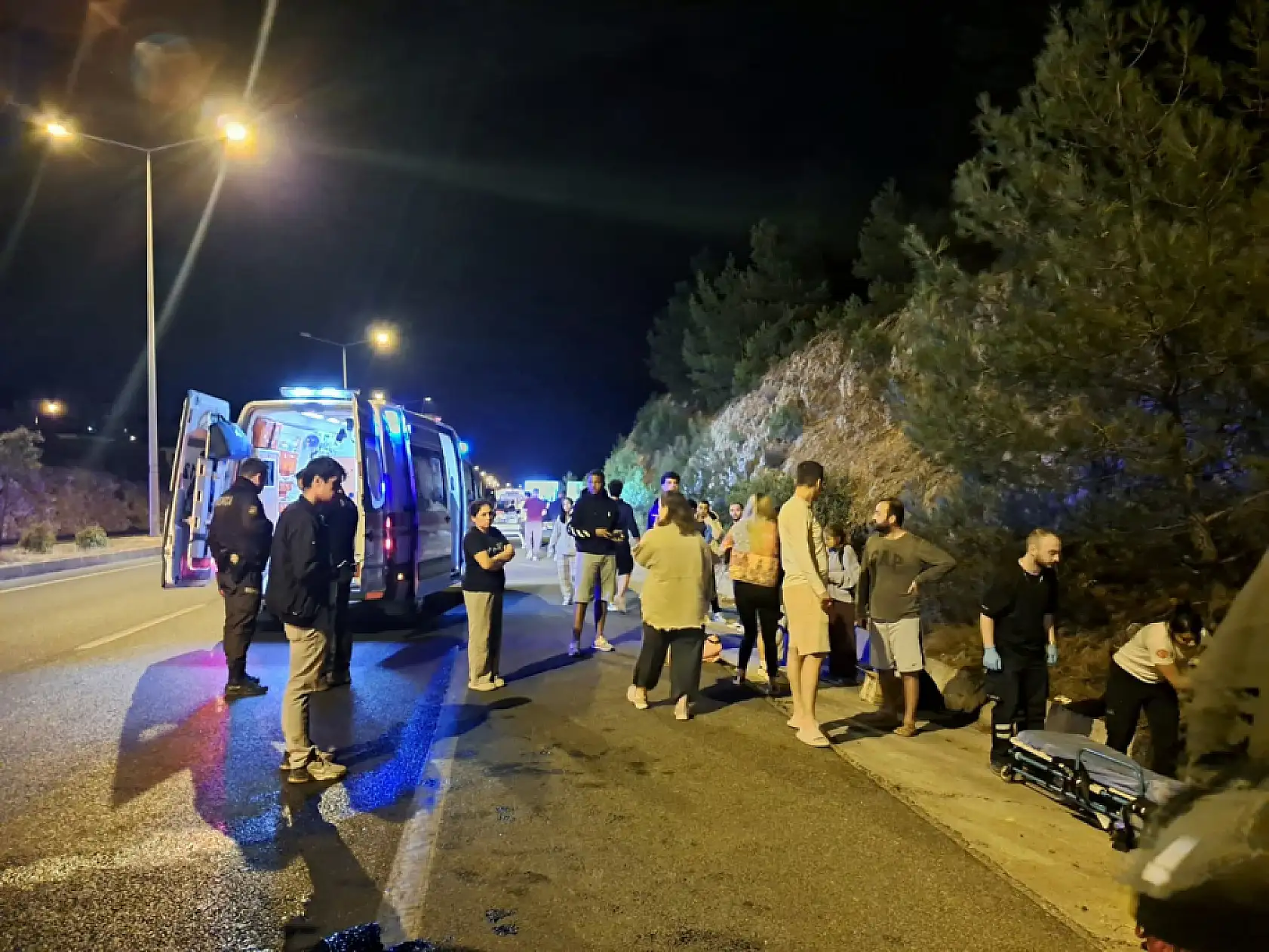 Muğla'da havalimanı otobüsü kaza yaptı: 5 yaralı