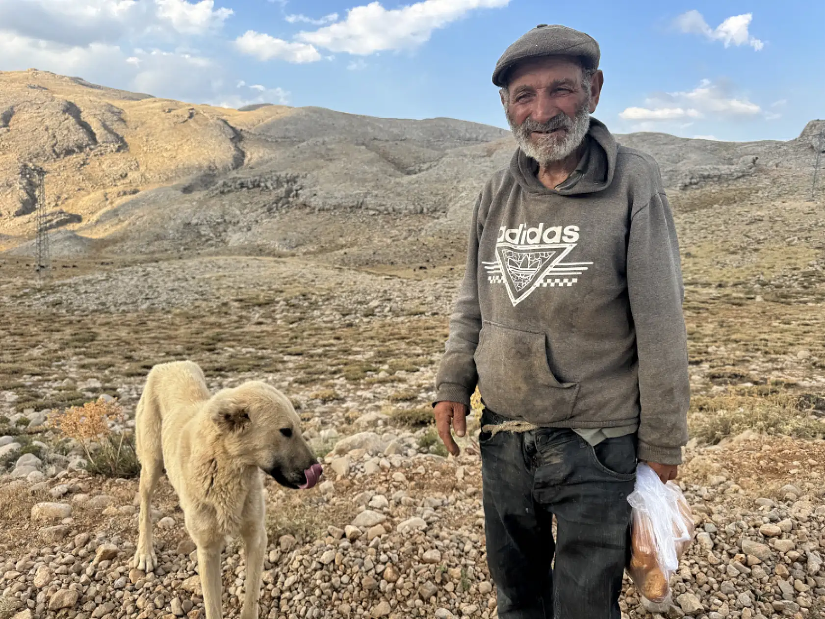 Yörüklerin 4 aydır kaldıkları yaylalardan dönüşleri başladı