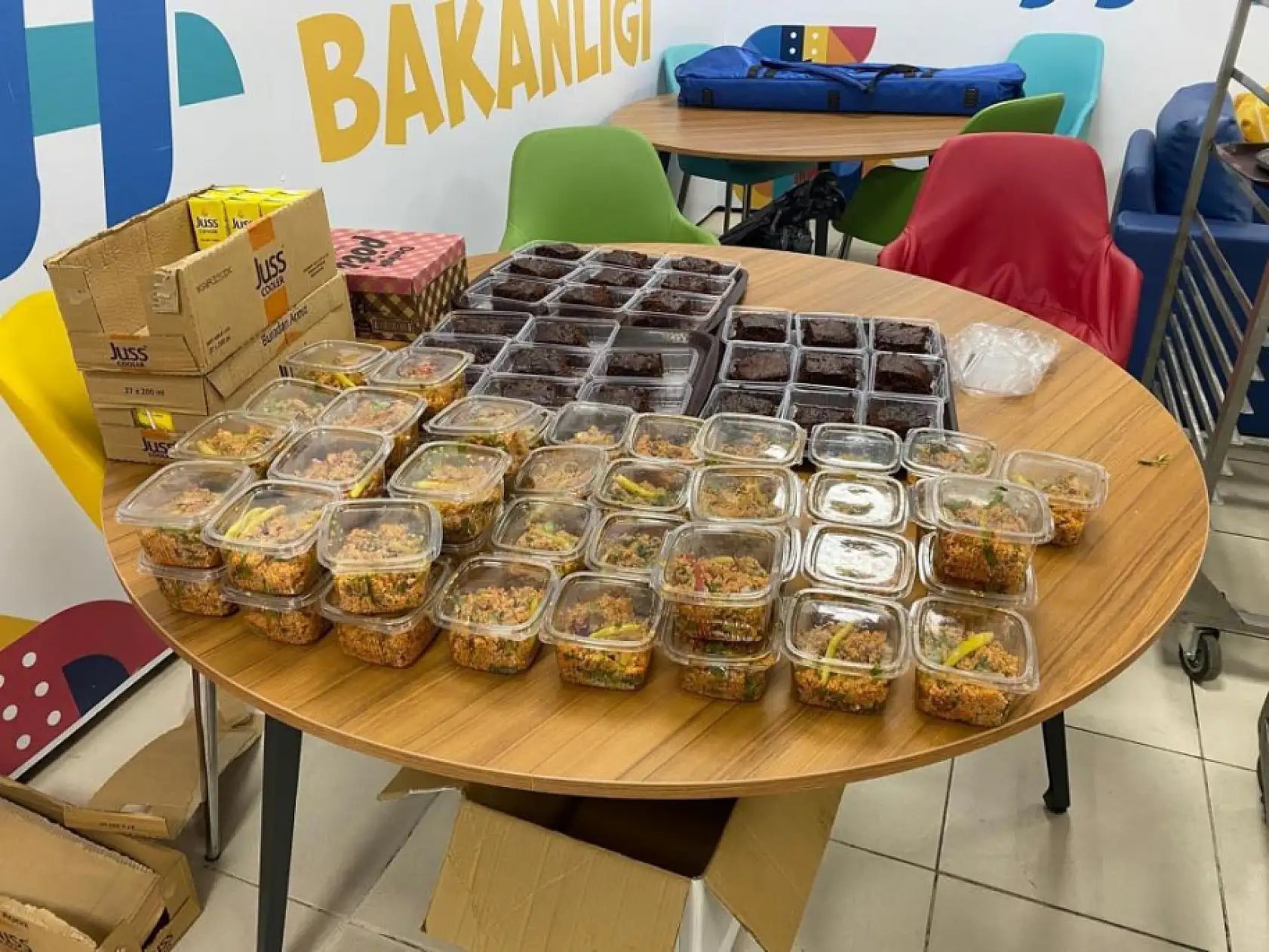 Muğla erkek öğrenci yurdunda 'Biz Bize Moral Gecesi' ile akademik stres atıldı