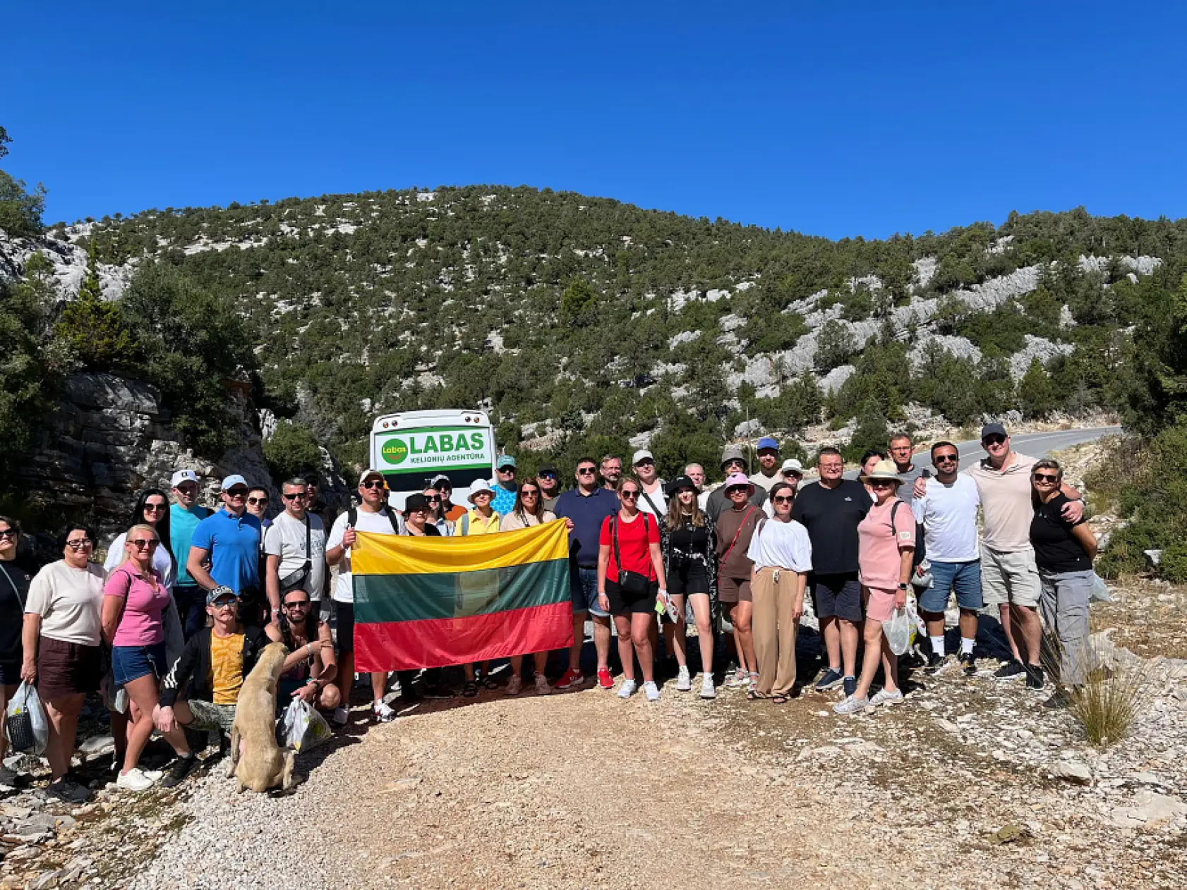 Litvanyalı turistler tarihi köye hayran kaldı