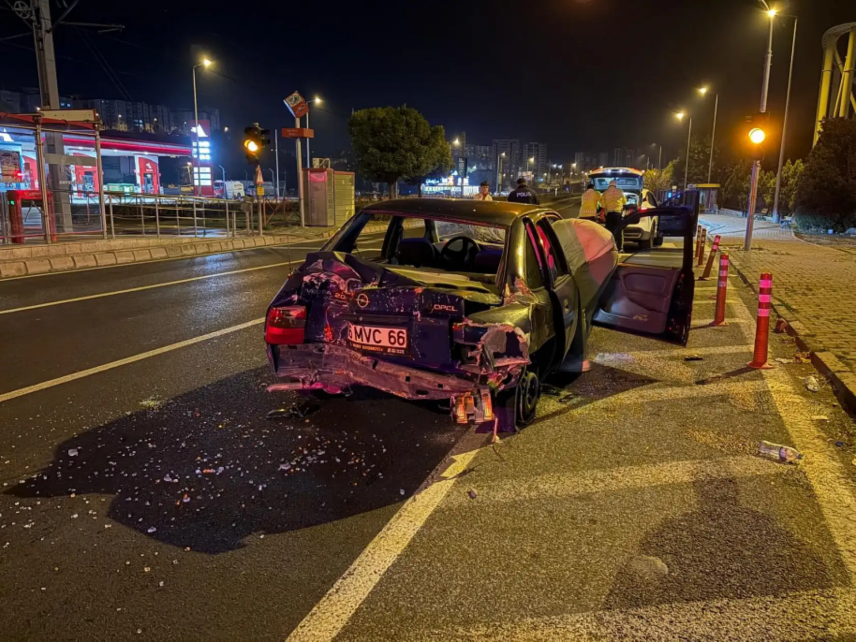 Kaza yapan alkollü sürücü polise: 'Beni alın bırakmayın'