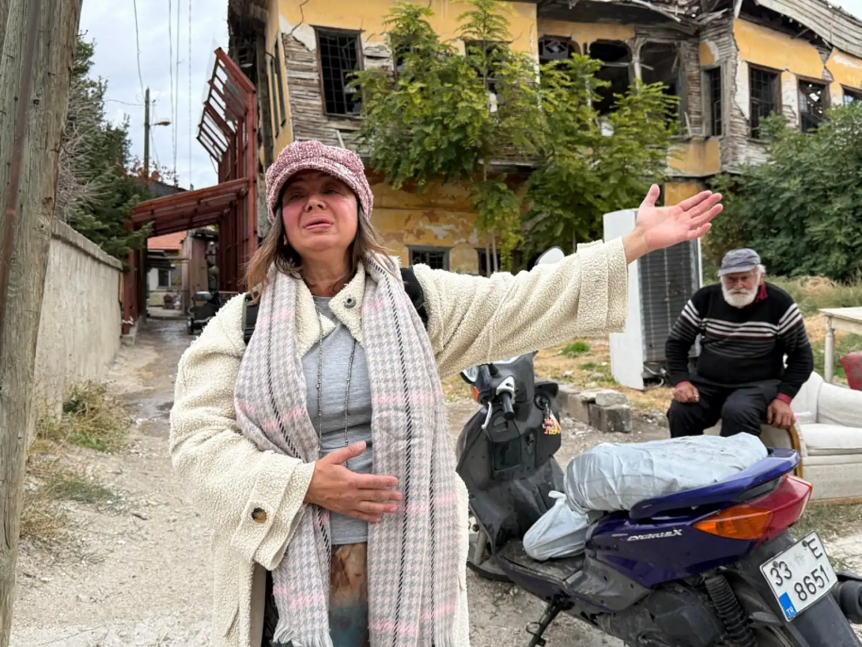 Ev sahibiyle kiracının 'çöplüğe dönmüş bahçe' kavgası