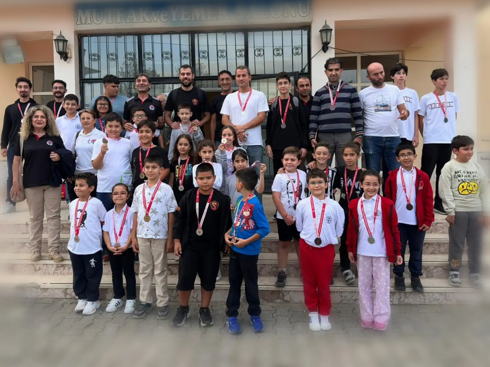 Köyceğiz'de satranç turnuvasında yarıştılar