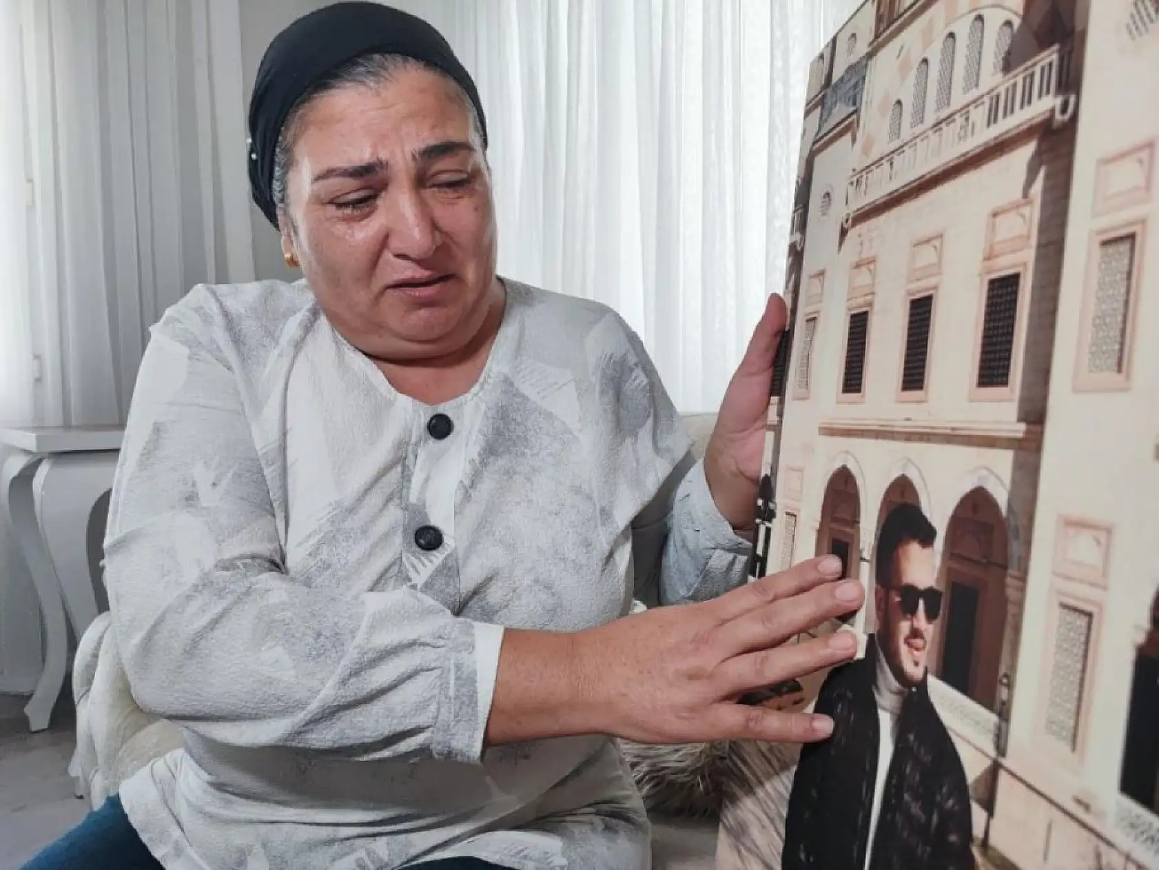 Ömür Boyu Hapis Cezası İndirildi, Anne Gözyaşlarına Boğuldu