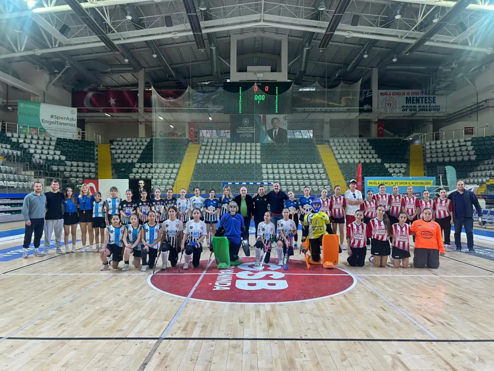 Muğla Hokey Cumhuriyet Kupası'nda şampiyonlar belli oldu