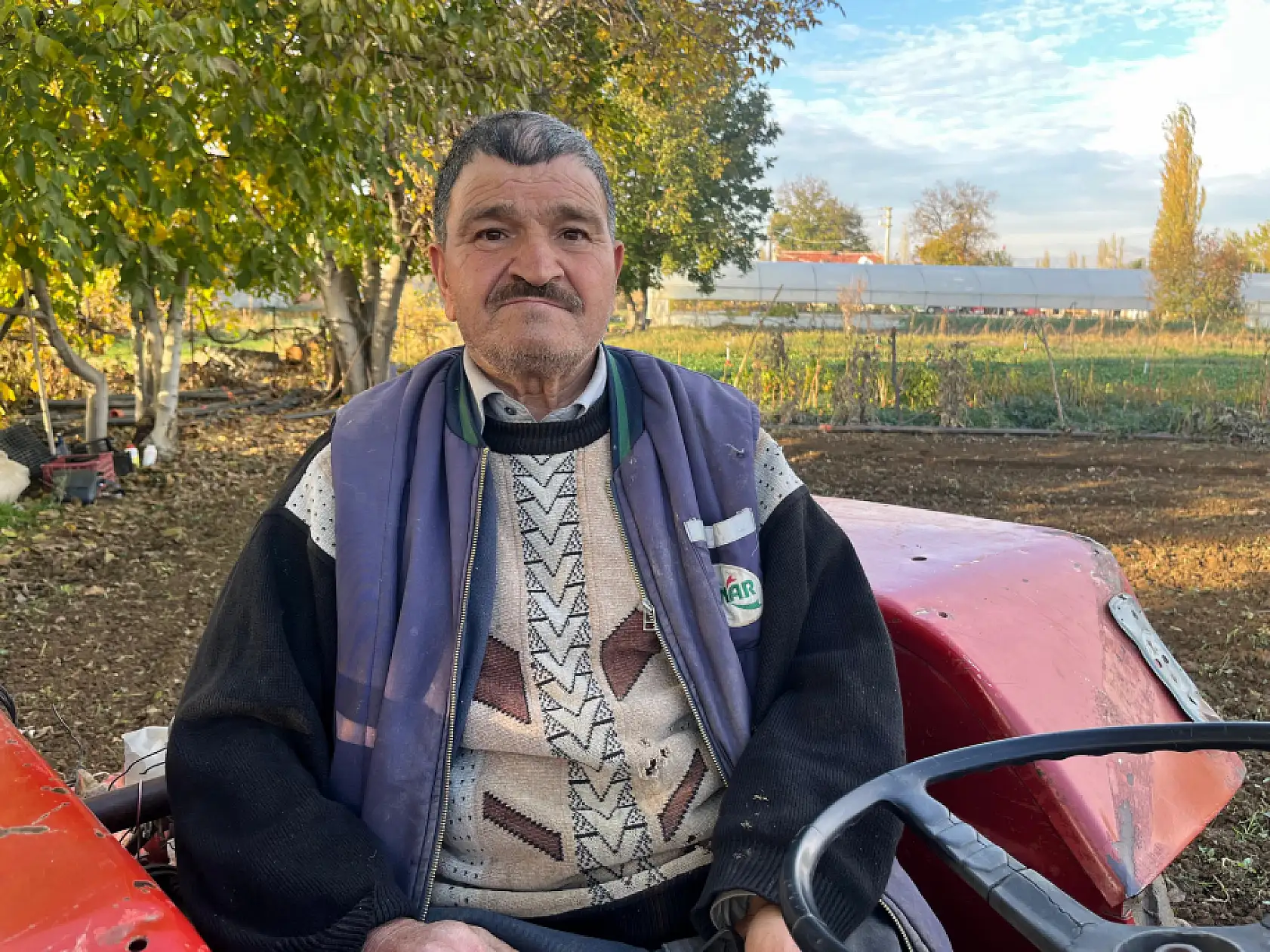 Yeni yönetmeliğe göre hazırlanıp tarlasını sürdü