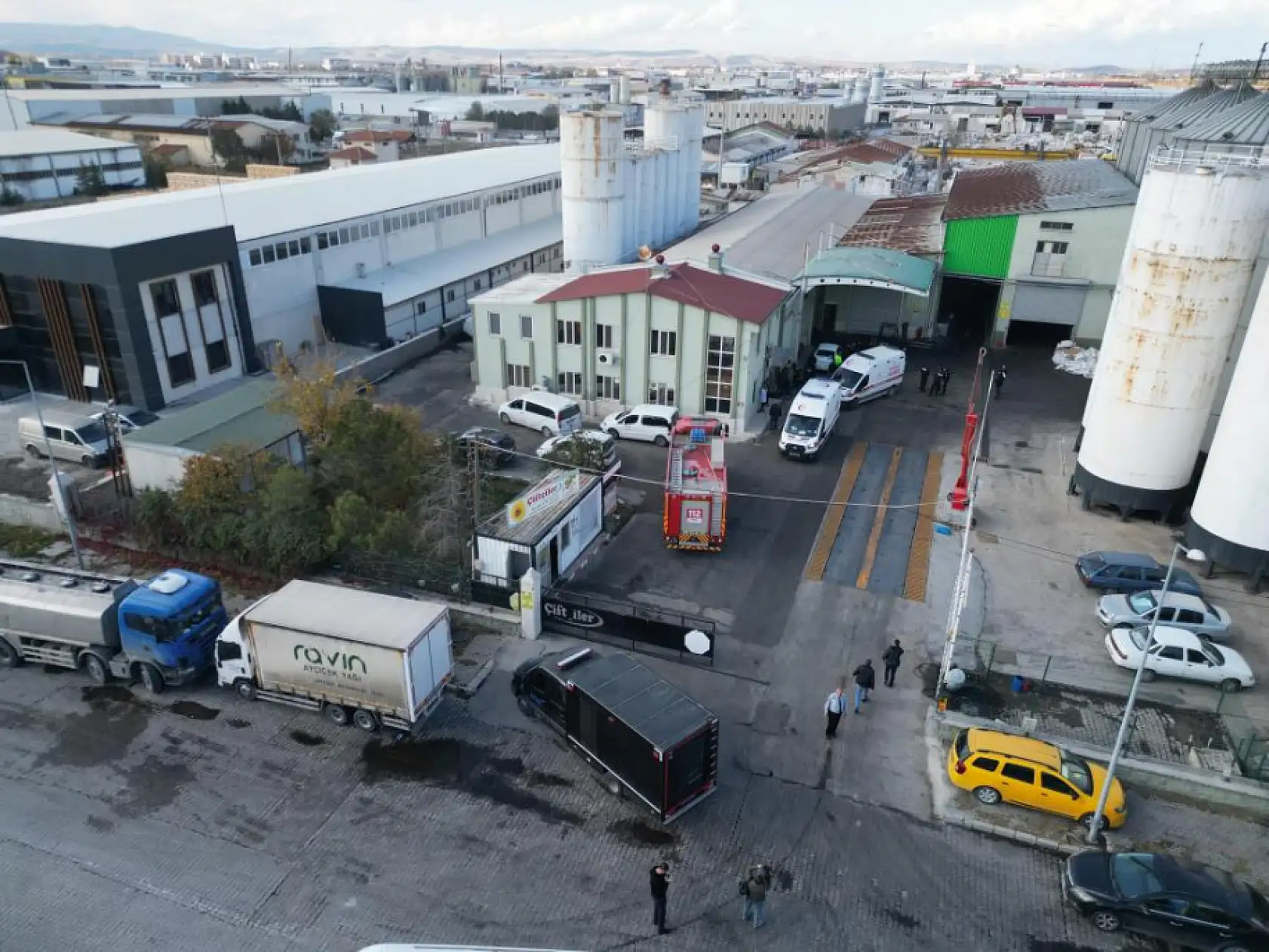 Yağ fabrikasında patlamada yaralı sayısı 10'a yükseldi