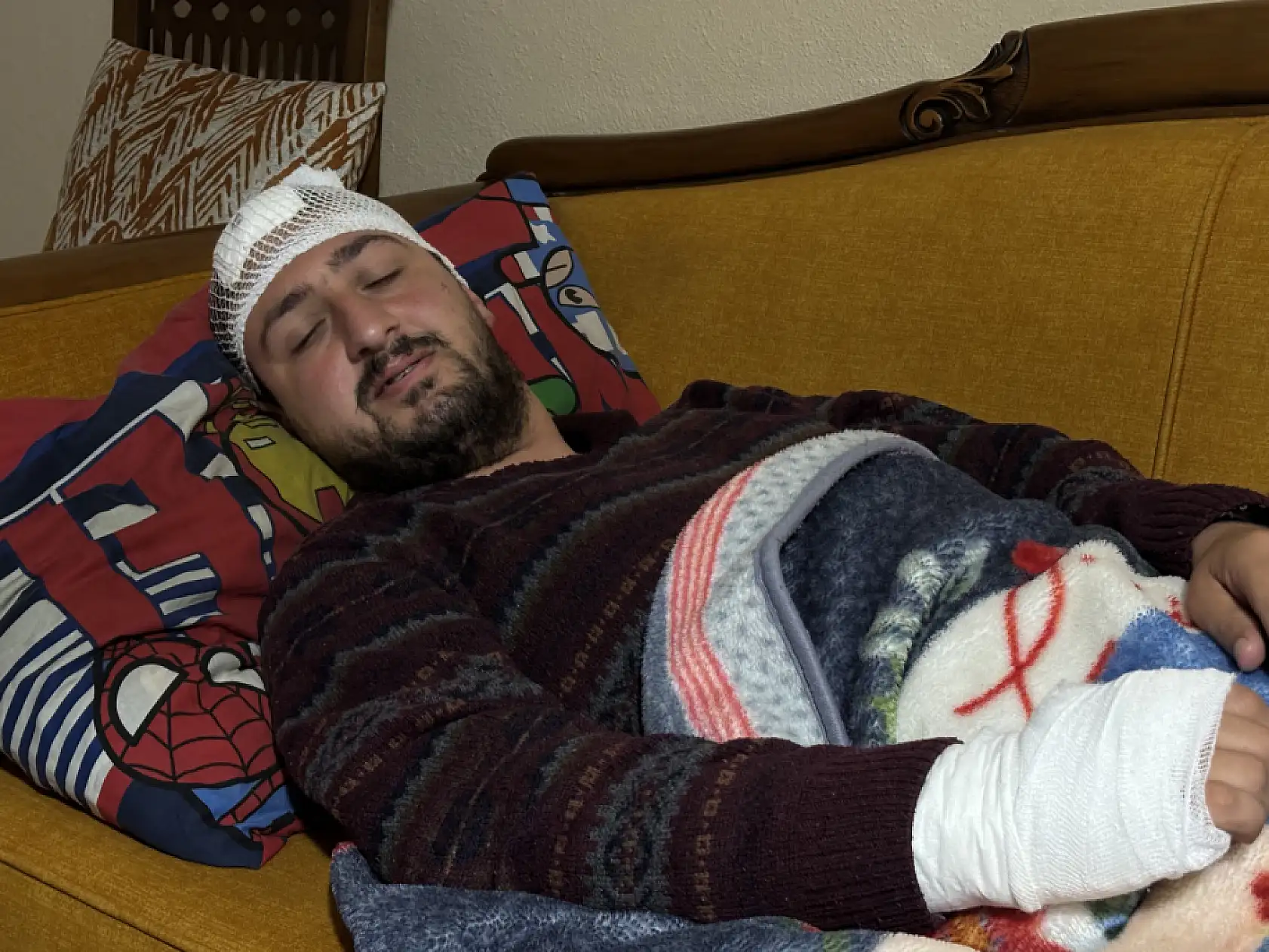 Vicdanları yaralayan olay: Otizmli şahıs odunluğa baktı diye odunla darbedildi