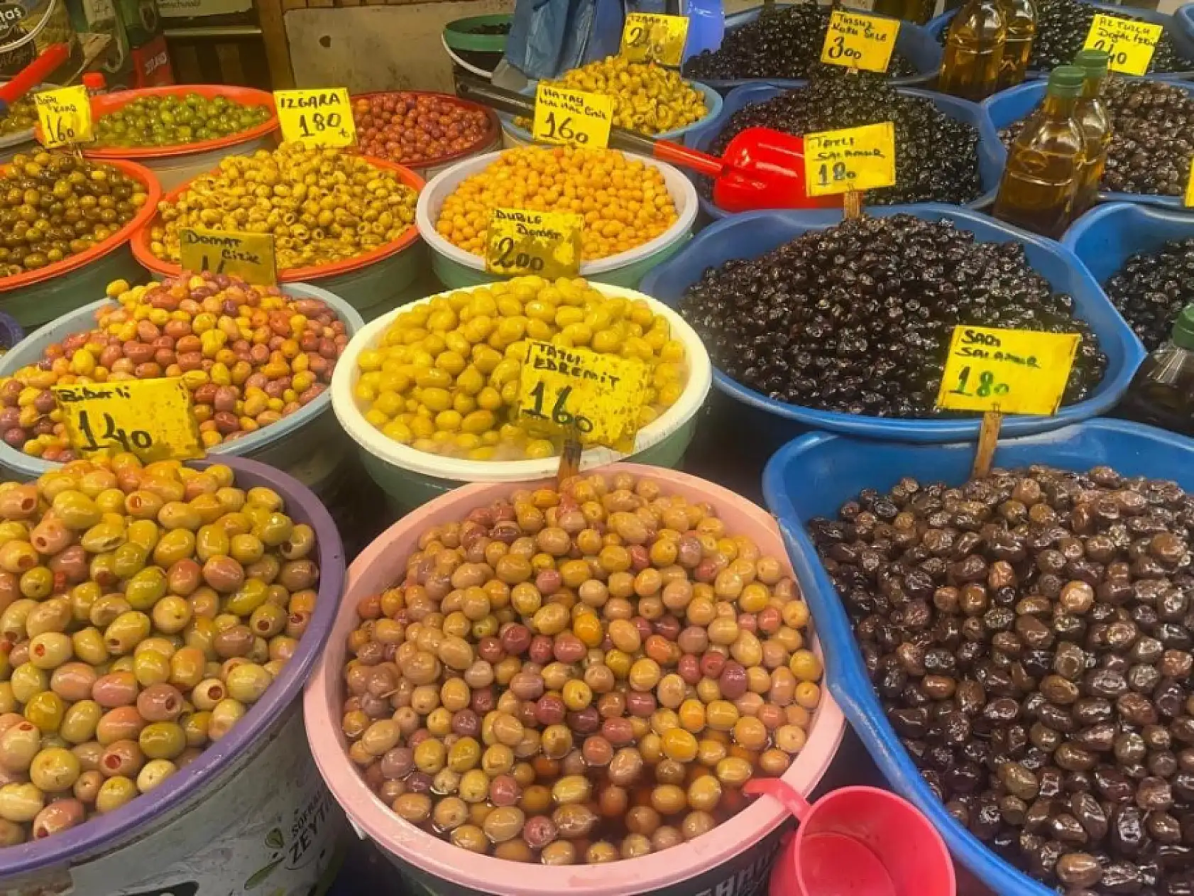 Uzmandan Tüketicilere Zeytin Uyarısı: Bombajlı Ürünlerden Uzak Durun