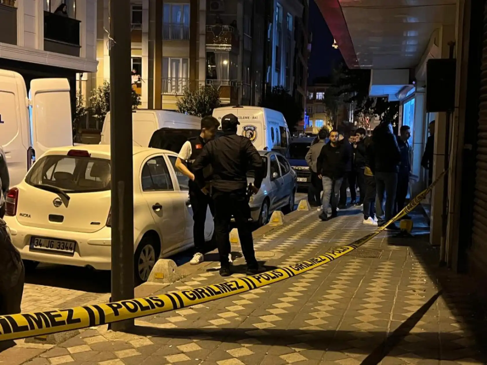 İş Yerinde Çıkan Silahlı Kavgada 2 Kişi Öldü, 1 Kişi Yaralandı