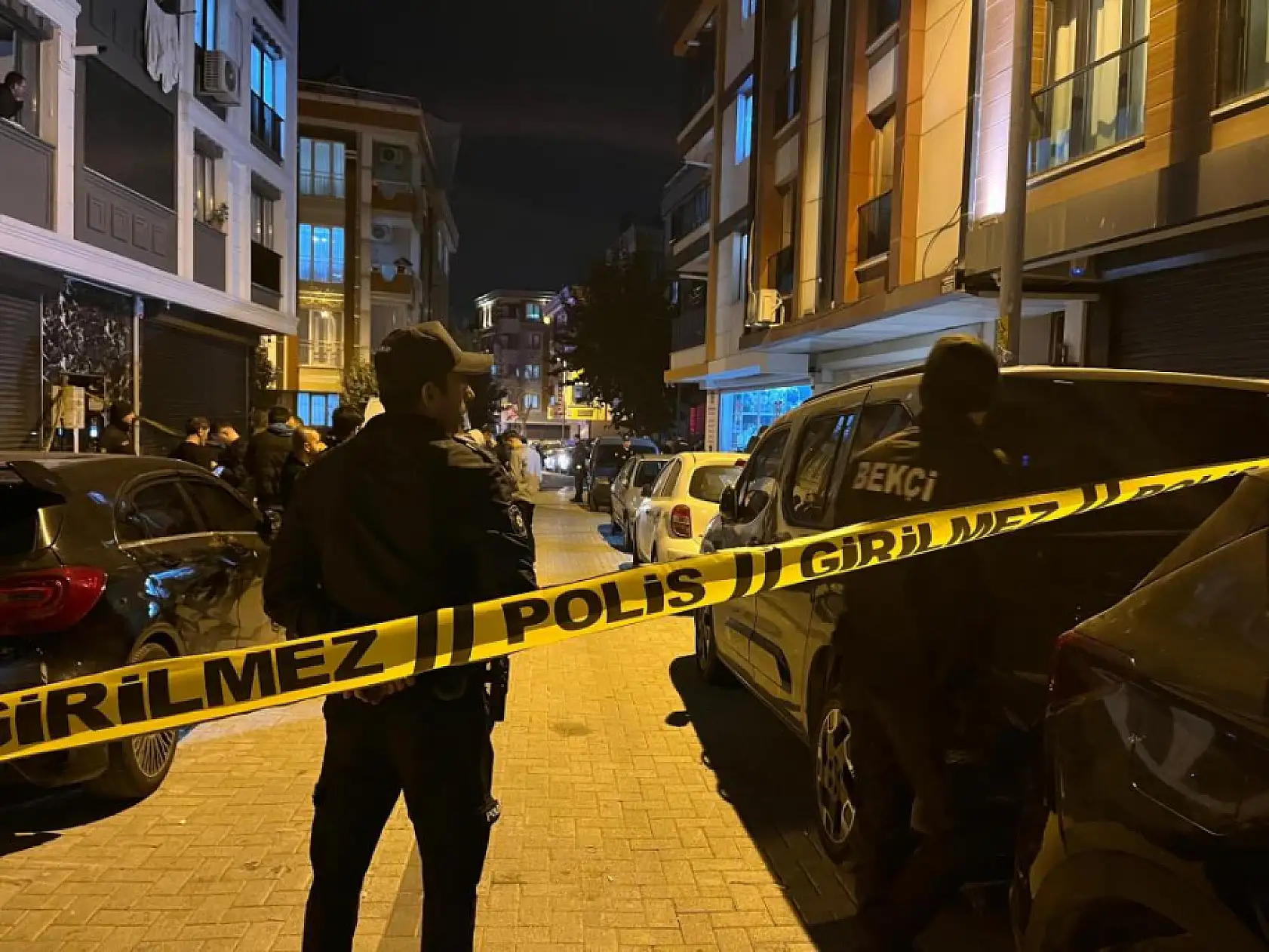 İş Yerinde Çıkan Silahlı Kavgada 2 Kişi Öldü, 1 Kişi Yaralandı