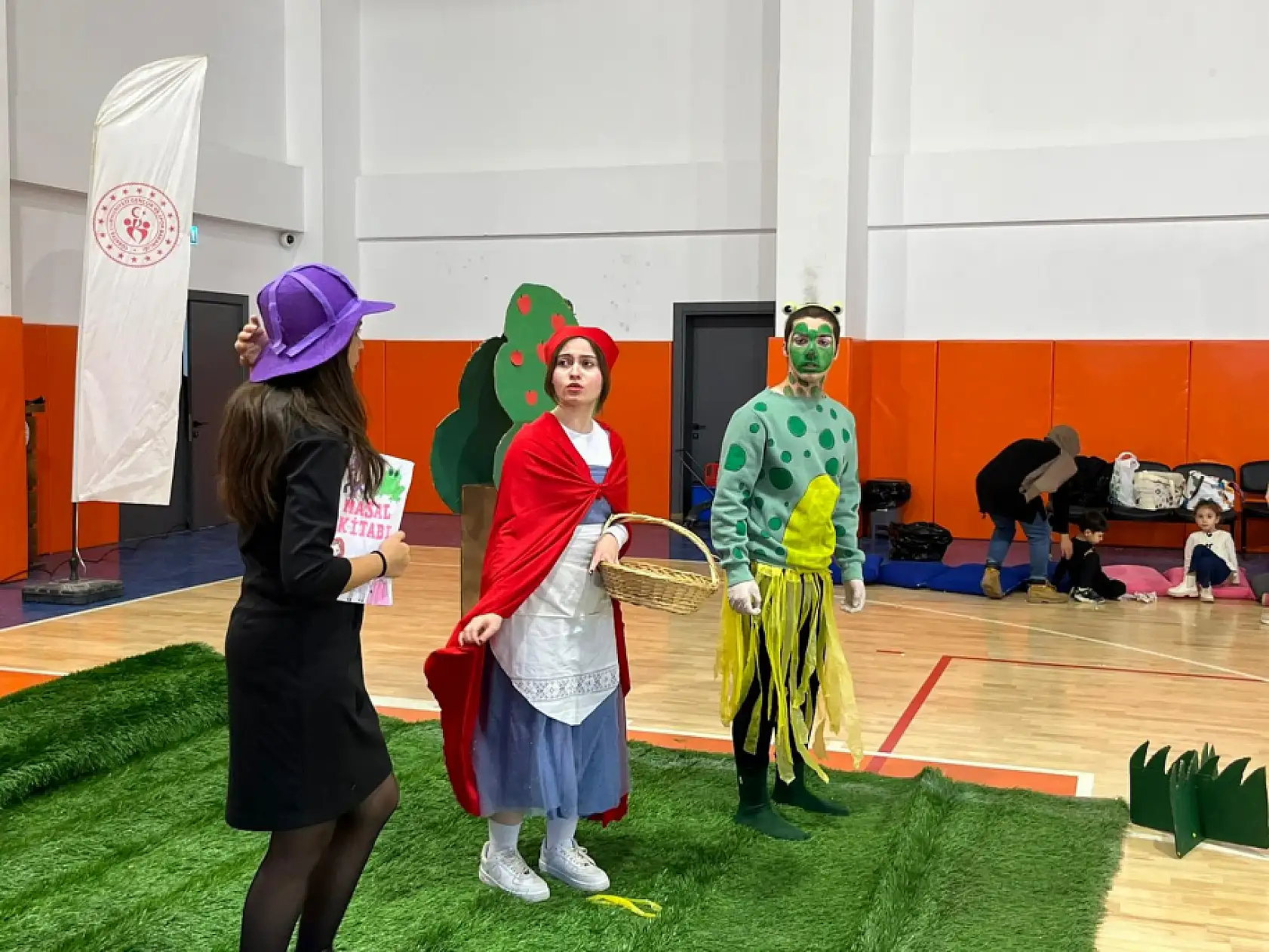 Ula Anaokulu öğrencileri 'Kayıp Masallar Kitabı' ile sanatla buluştu