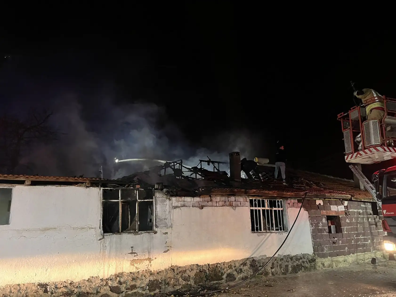 Gece saatlerinde yangın paniği