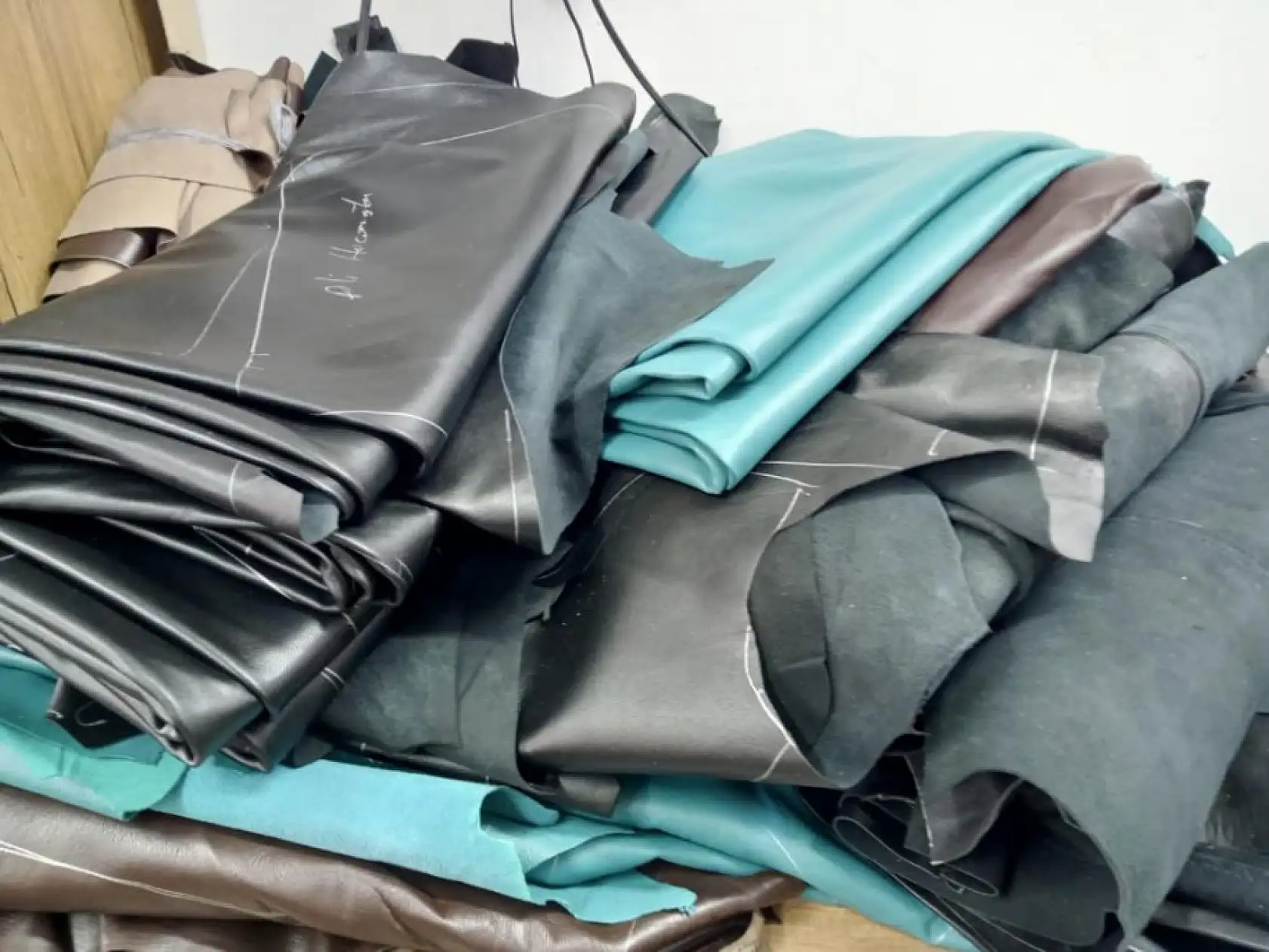 36 yıllık deri ustasının çağrısı: 'Çırak yetişmiyor, meslek unutuluyor'