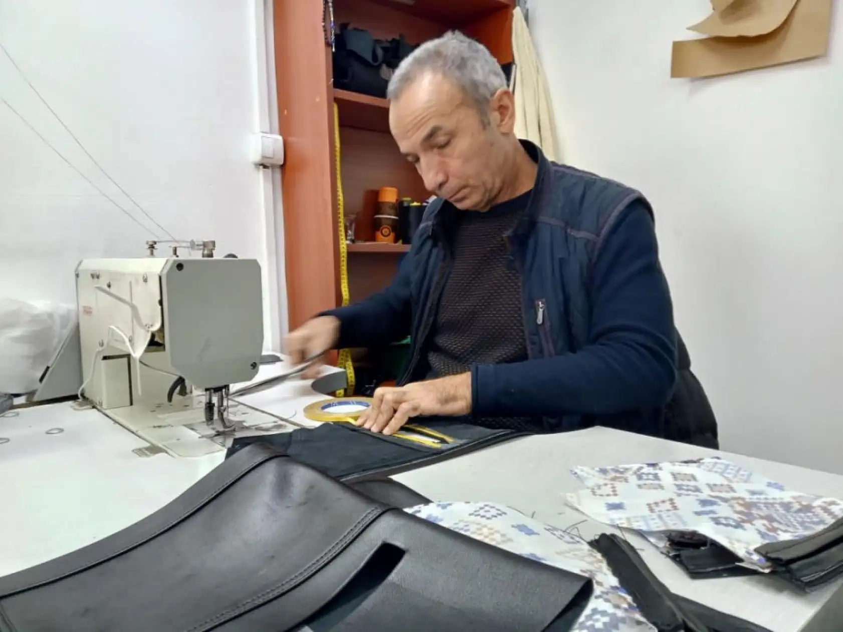 36 yıllık deri ustasının çağrısı: 'Çırak yetişmiyor, meslek unutuluyor'