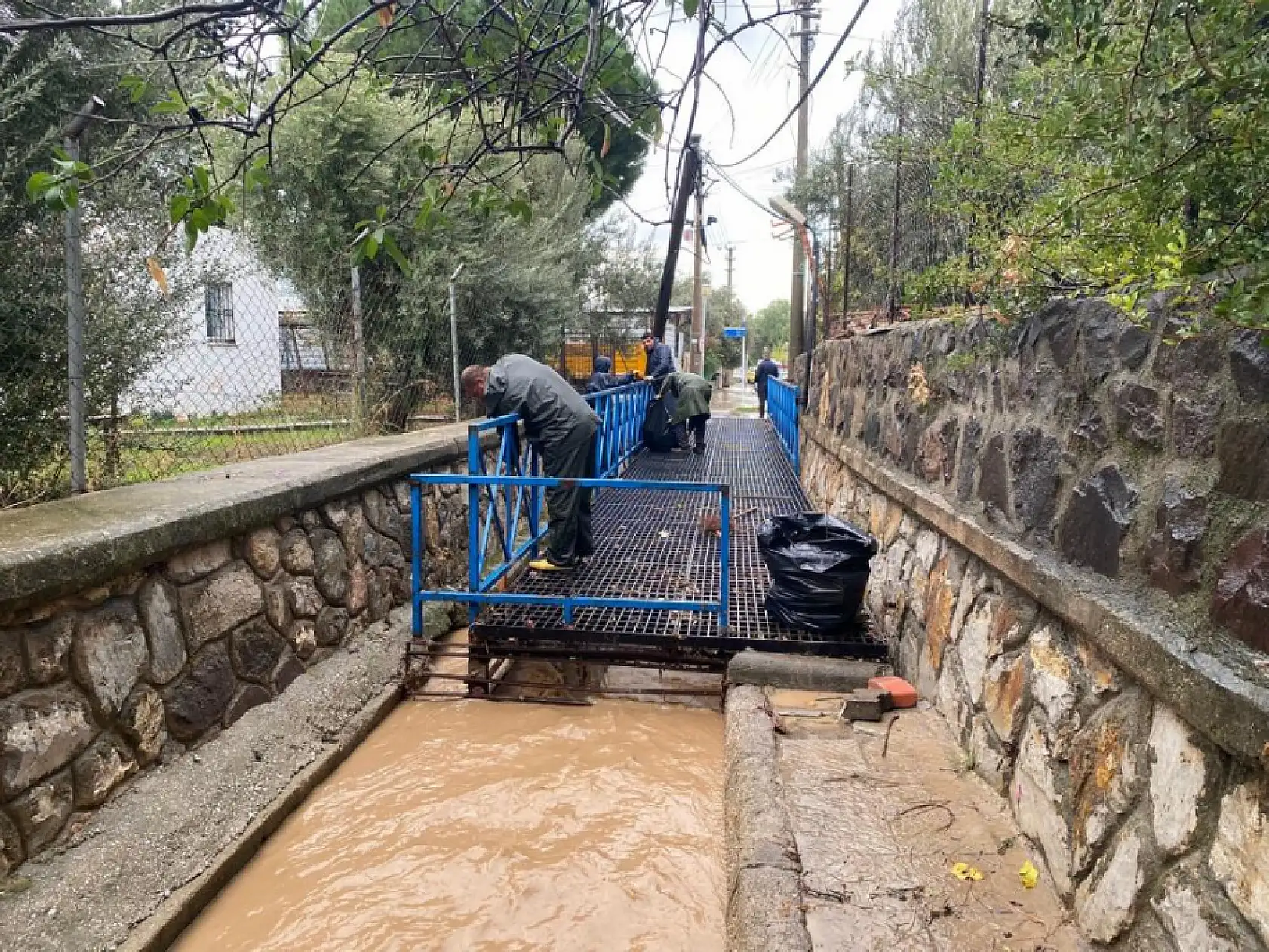 Bodrum'da sel sonrası ilk açıklama: 'Metrekareye 45 kilogram yağış düştü'