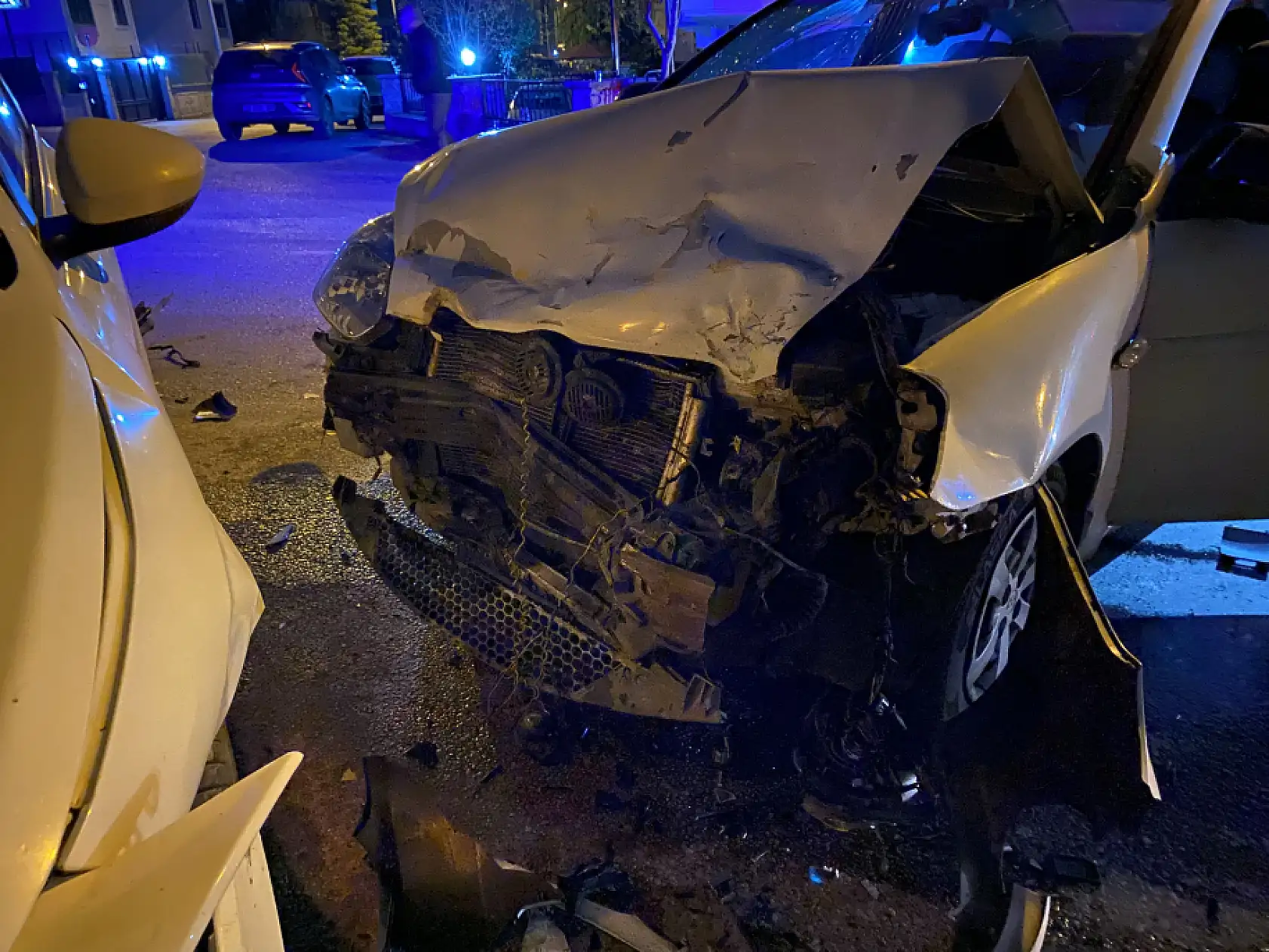 Hız ihlali feci kazaya yol açtı: 2'si ağır 4 yaralı