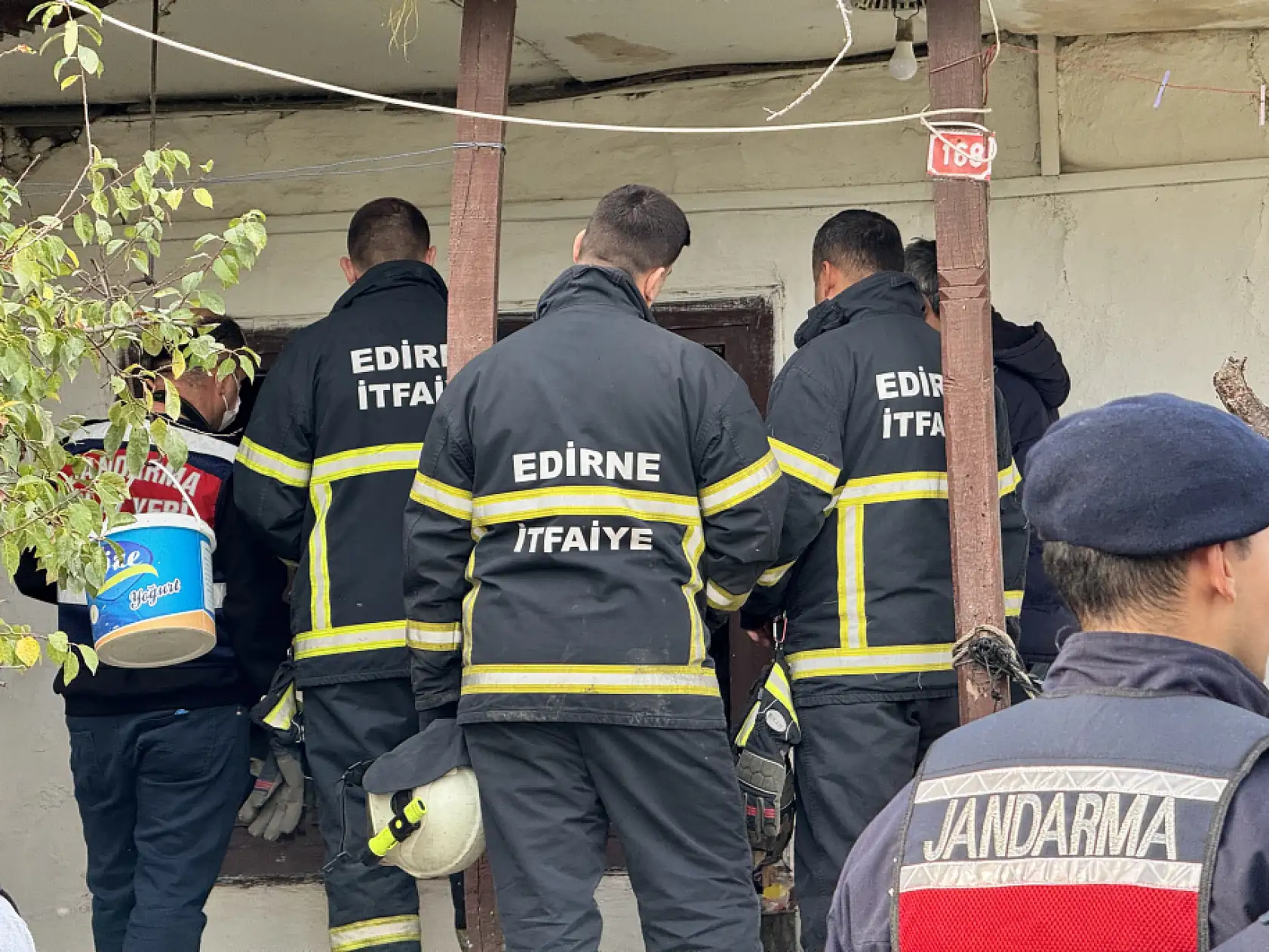 82 yaşındaki kadın yangında hayatını kaybetti