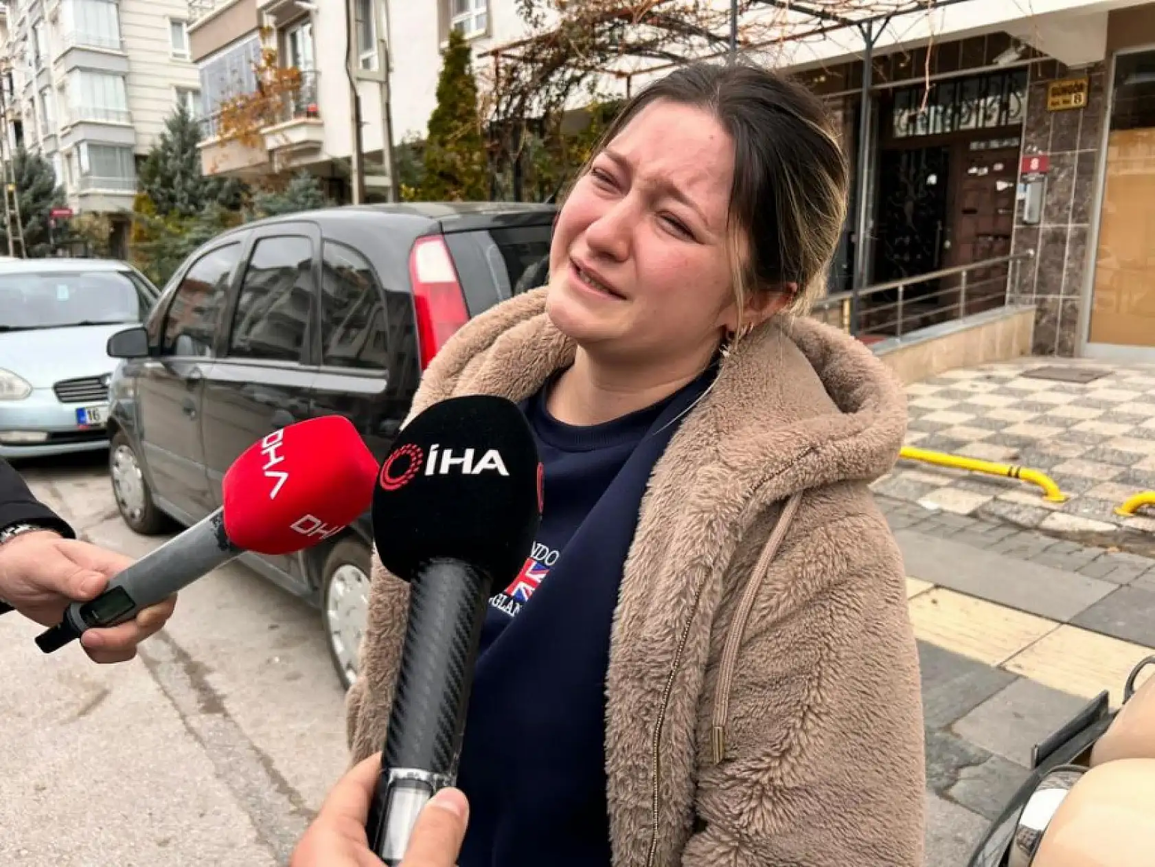 Saplantılı eski sevgili dehşeti: Genç kadının 8 kez kalbi durdu