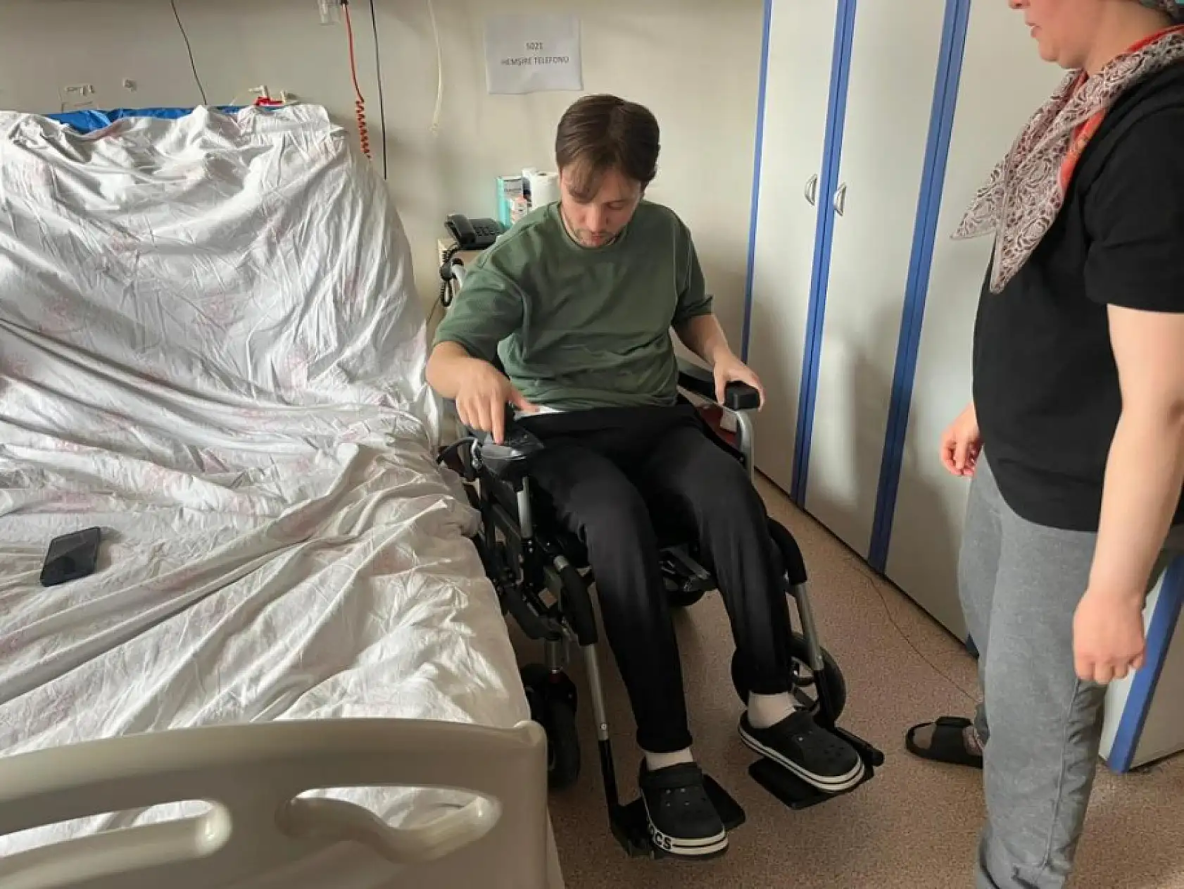 Felç kalan genç sürücüye hasta yatağında ikinci şok