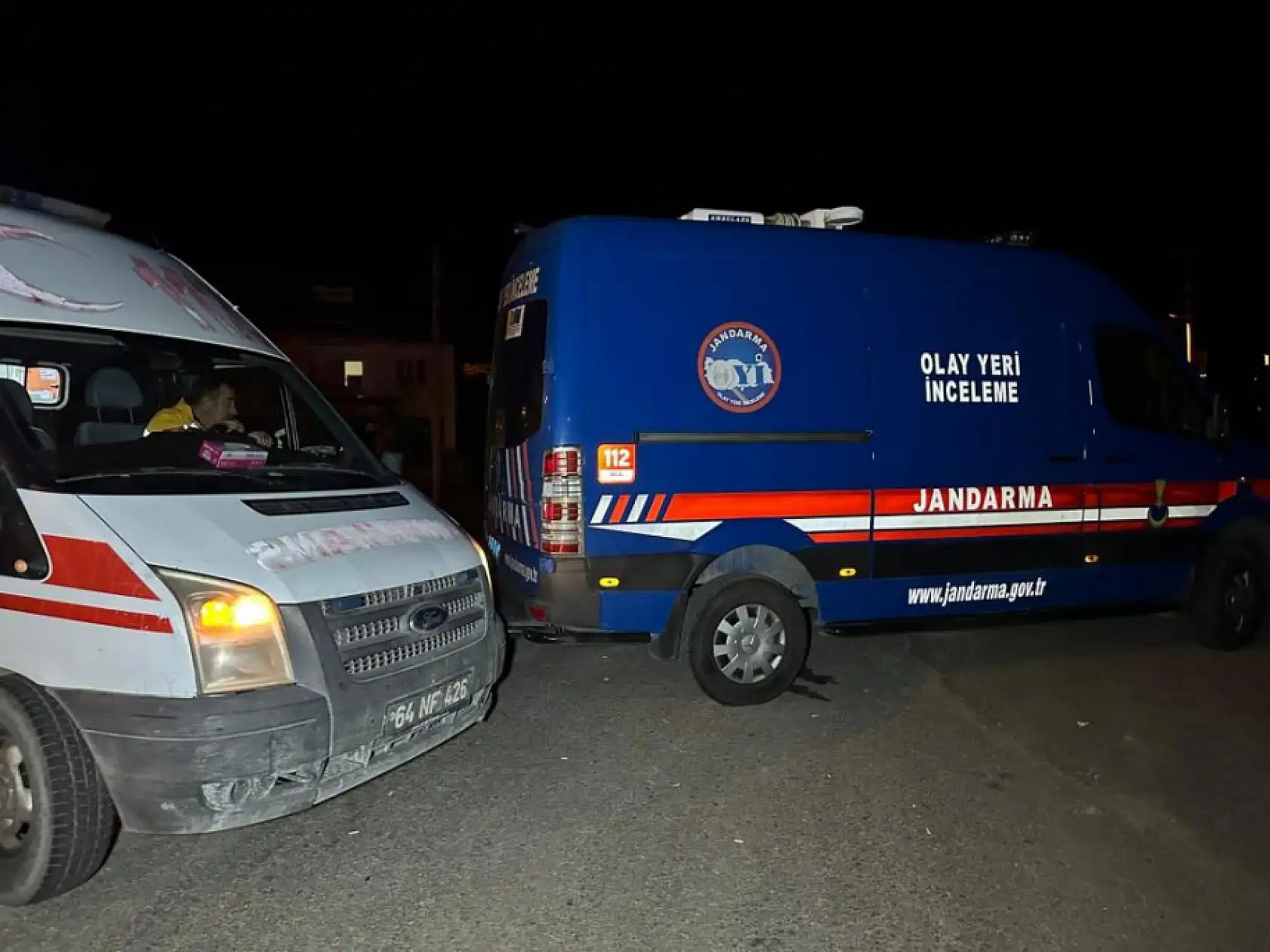 Feci kaza: Otomobilin çarptığı 3 kişi hayatını kaybetti